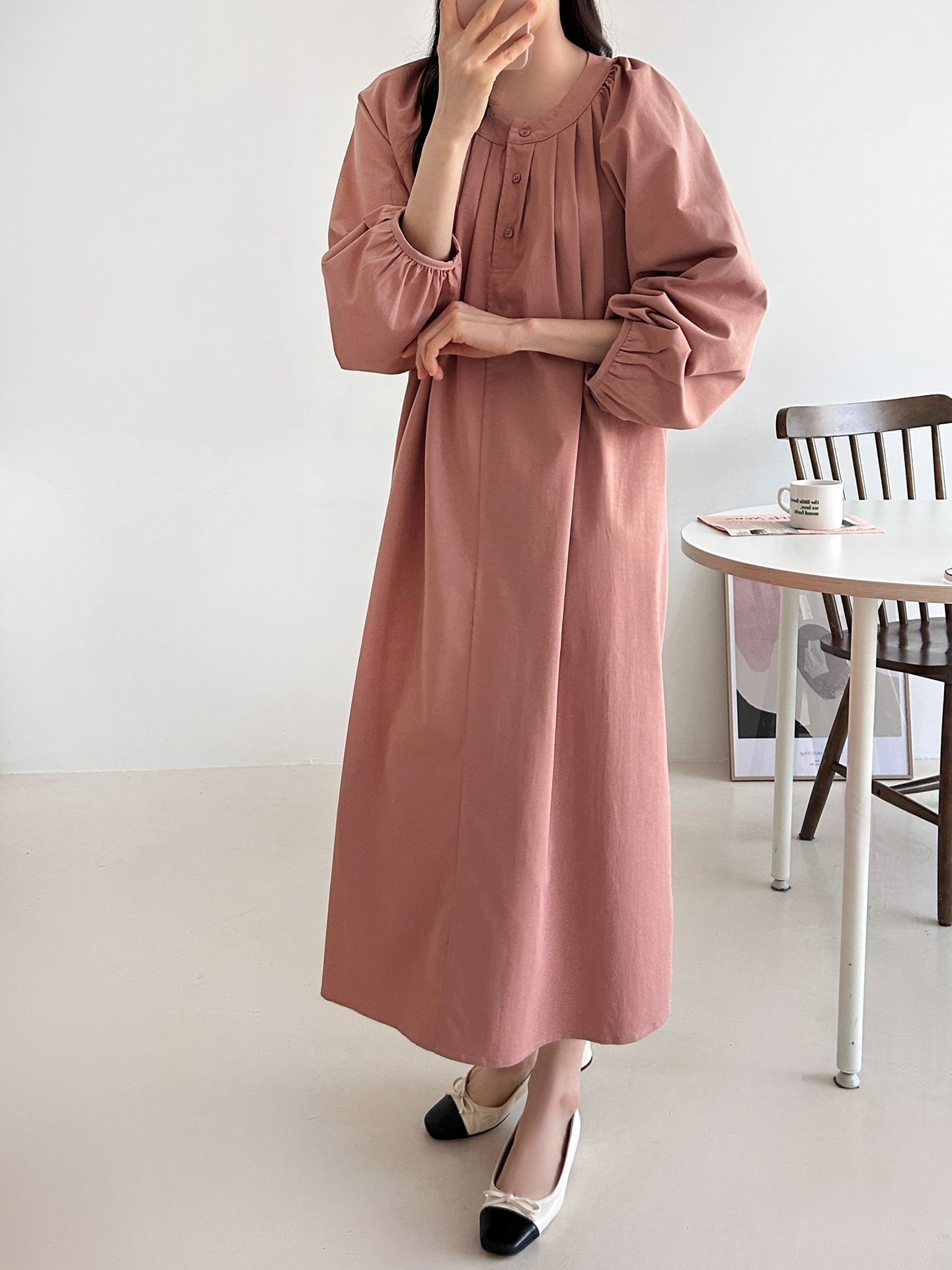 ピンタックラグランオーバーサイズロング長袖ワンピース | 詳細画像2