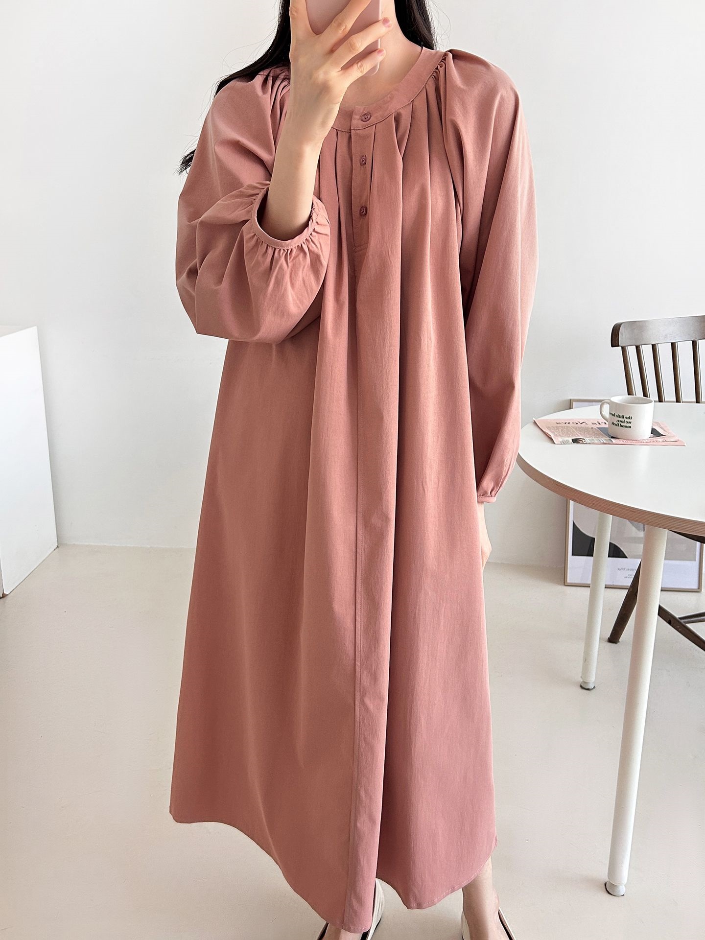 ピンタックラグランオーバーサイズロング長袖ワンピース | 詳細画像3