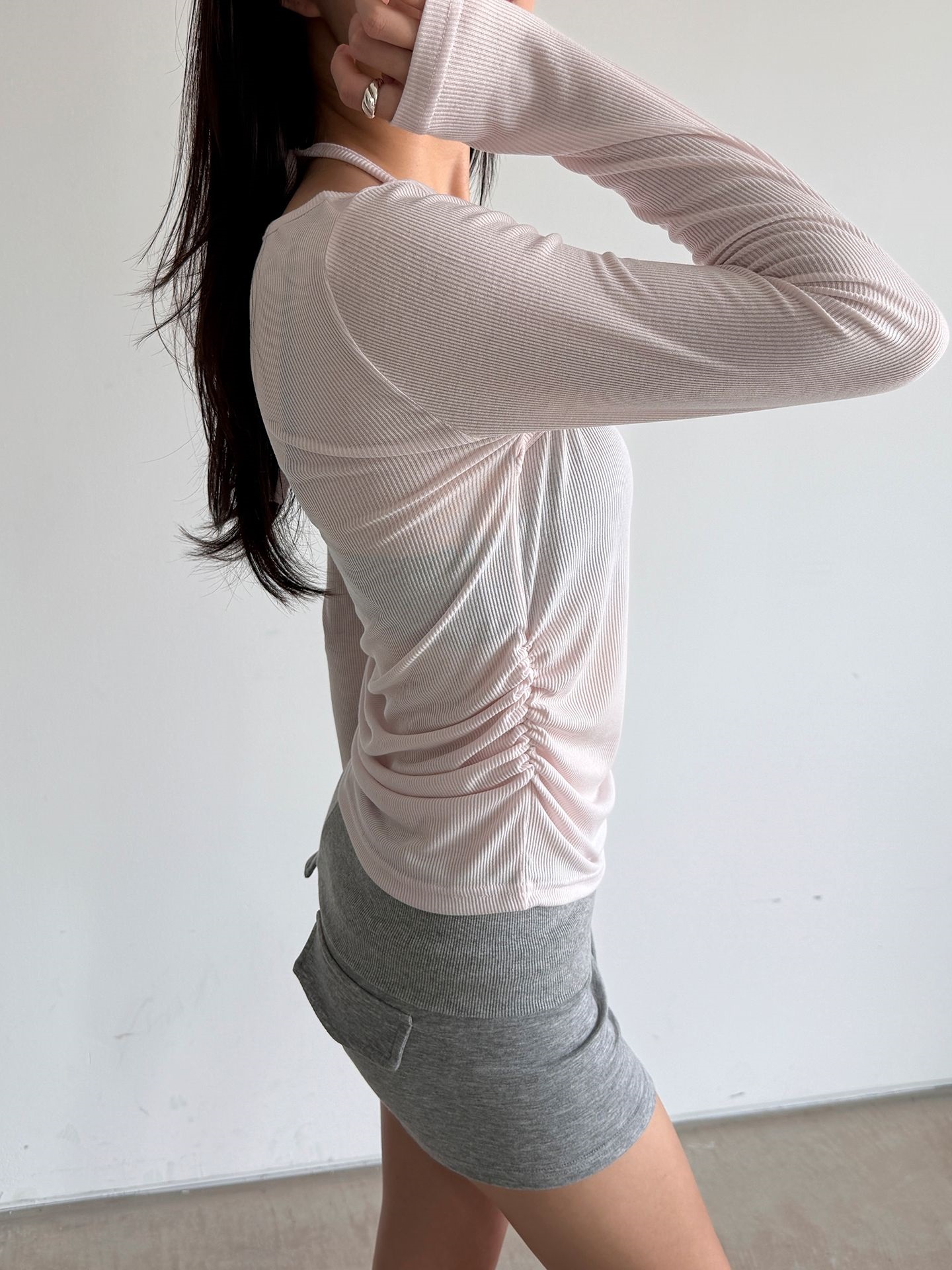 ホルターネックベーシックスリムレイヤード風長袖配色Tシャツ | 詳細画像8