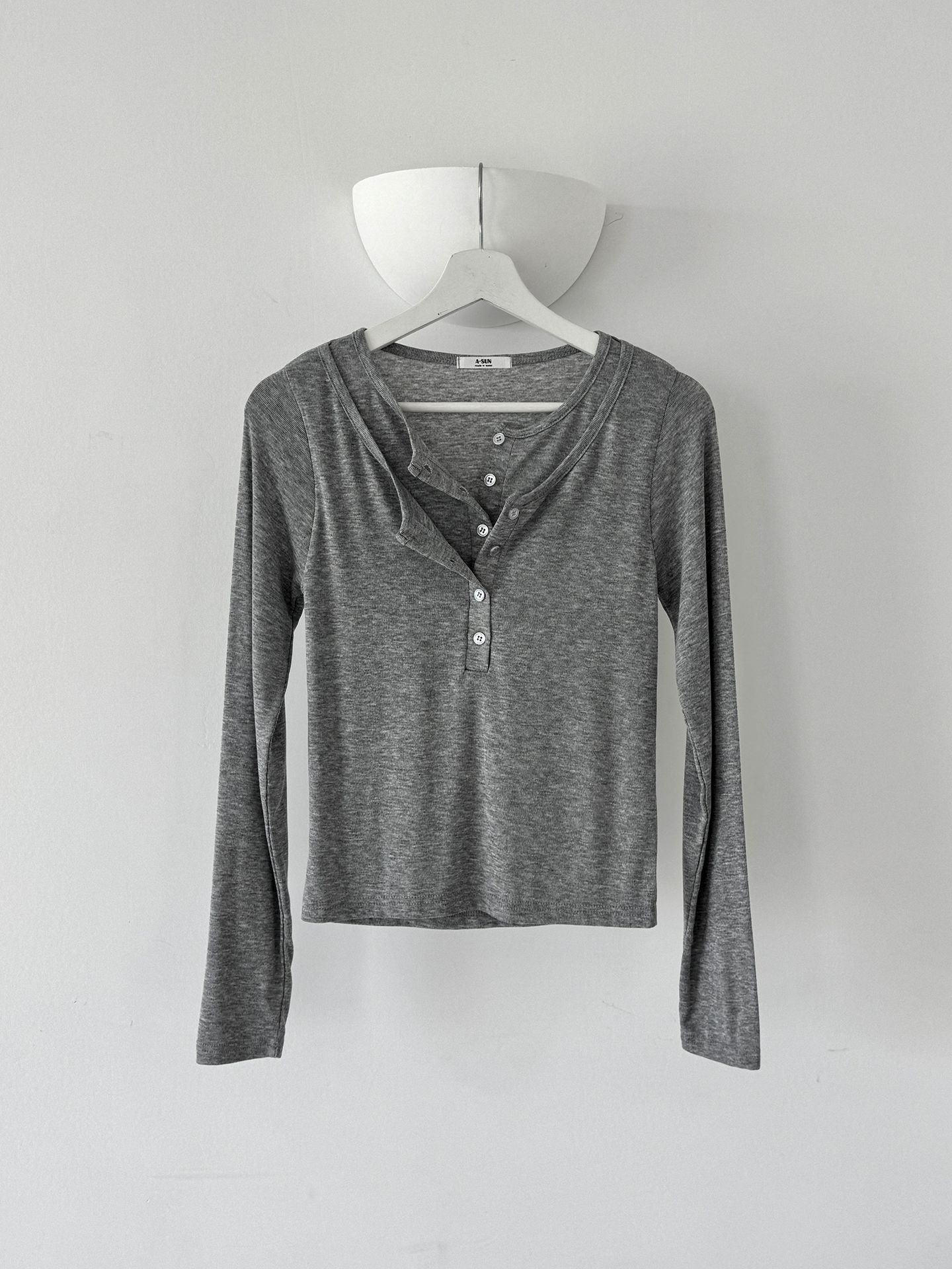 リブボタンラウンドネックスリムレイヤード風長袖Tシャツ | 詳細画像7