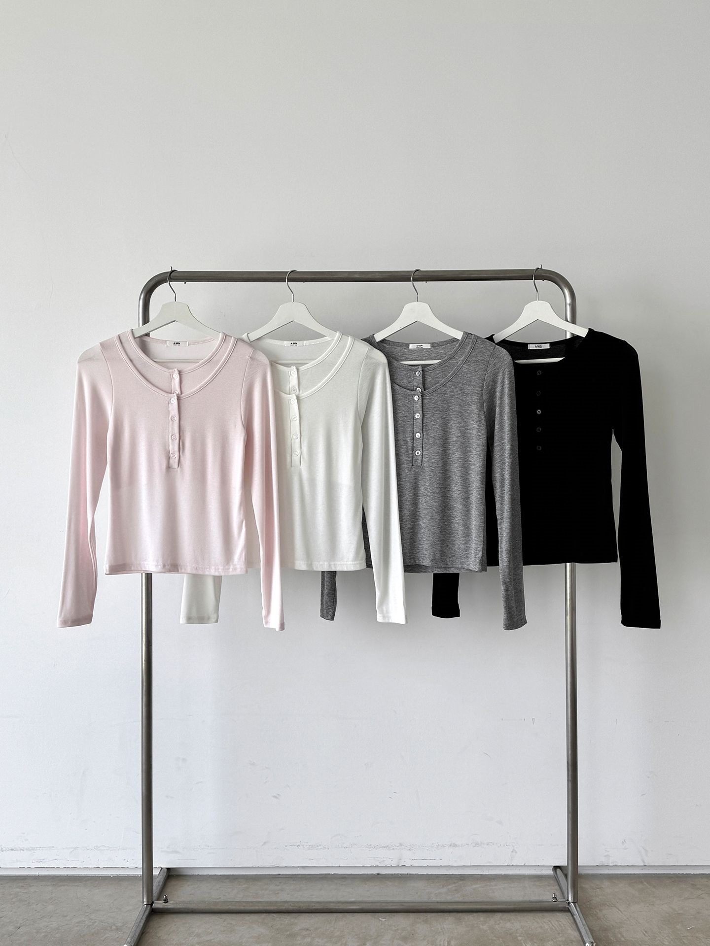 リブボタンラウンドネックスリムレイヤード風長袖Tシャツ | 詳細画像10