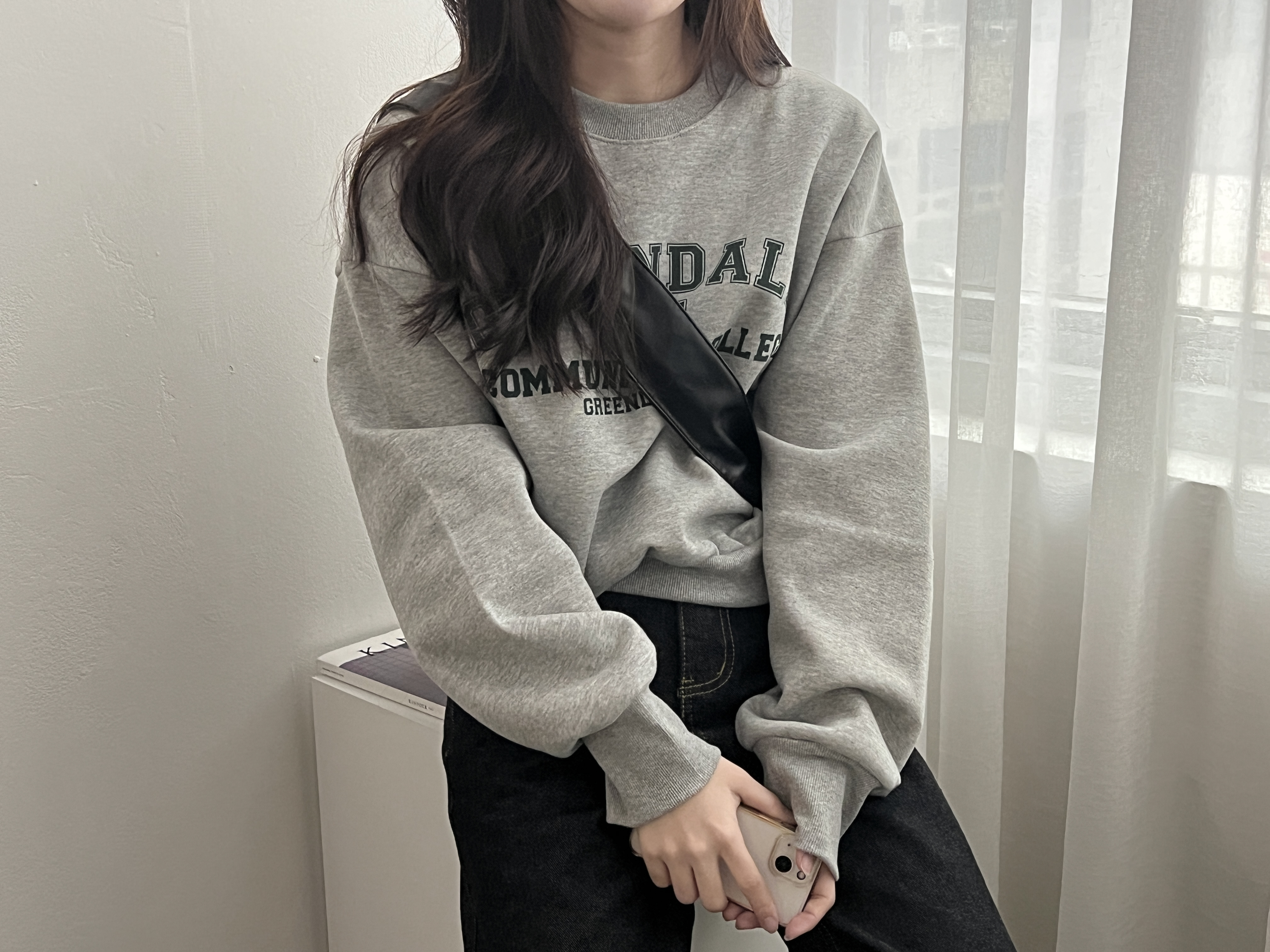 ラウンドネックベーシック長袖ロゴスウェット | 詳細画像14