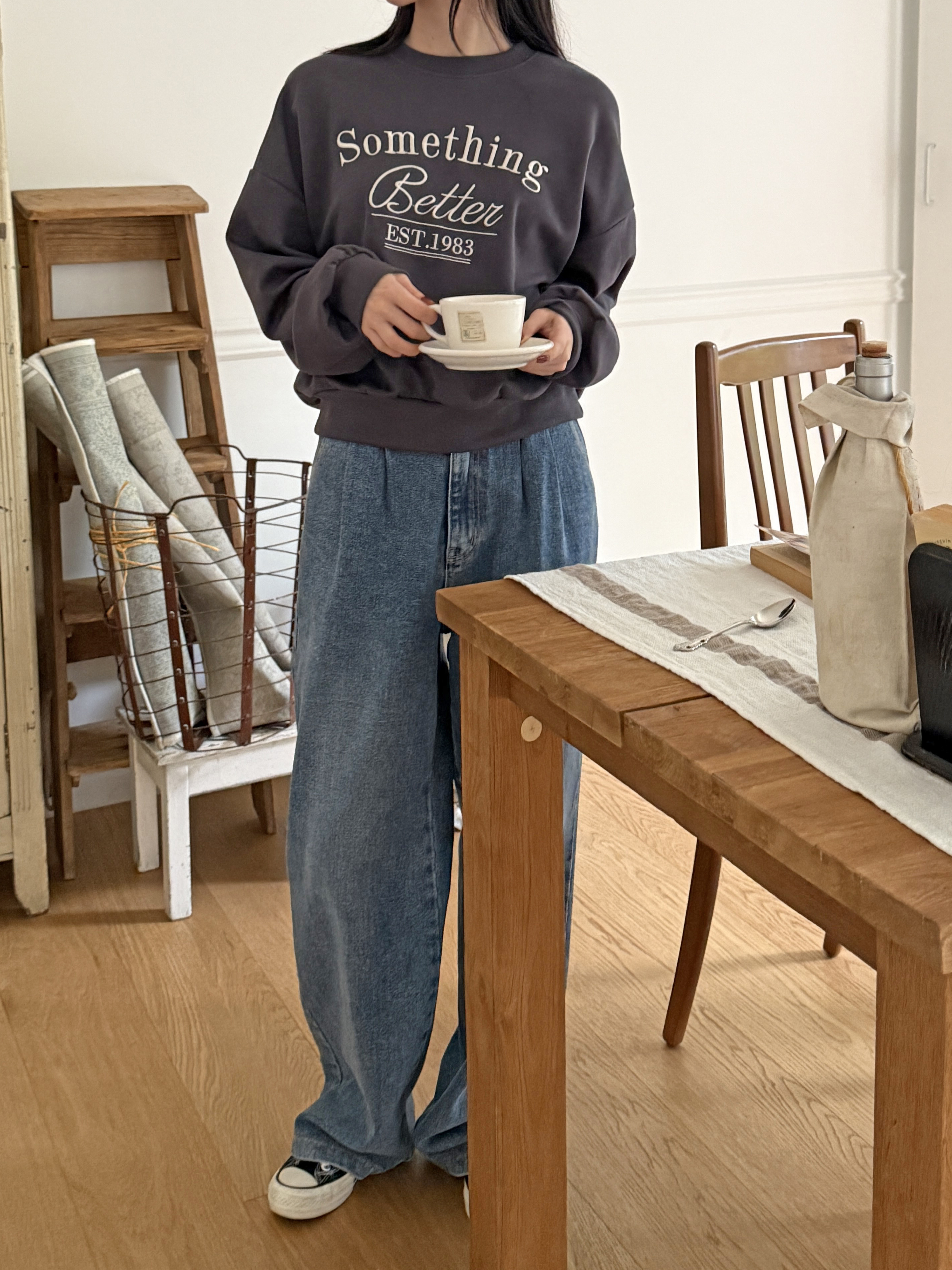 ラウンドネックベーシック長袖刺繍ロゴスウェット | 詳細画像4