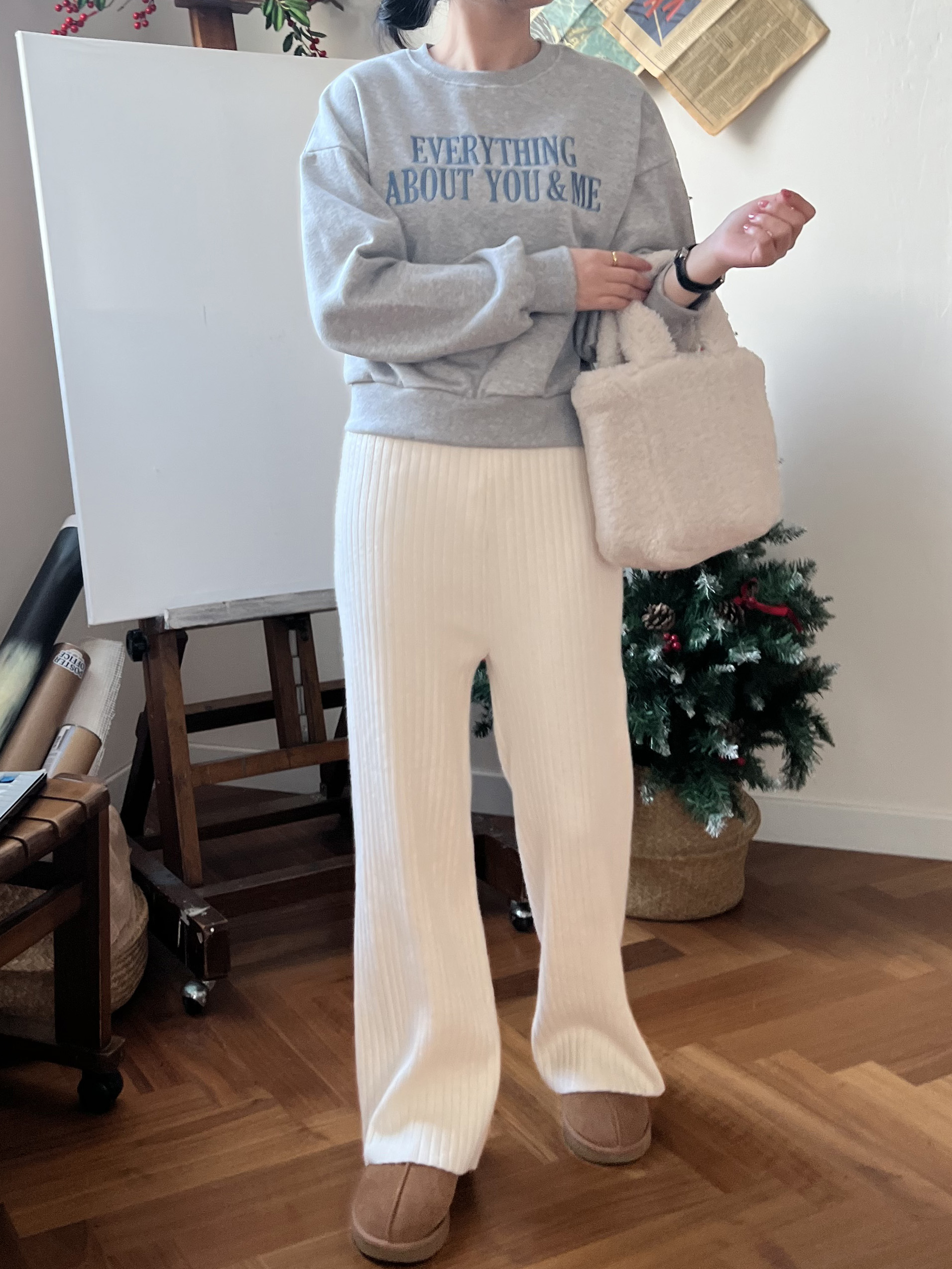 ラウンドネックベーシック長袖刺繍ロゴスウェット | 詳細画像6