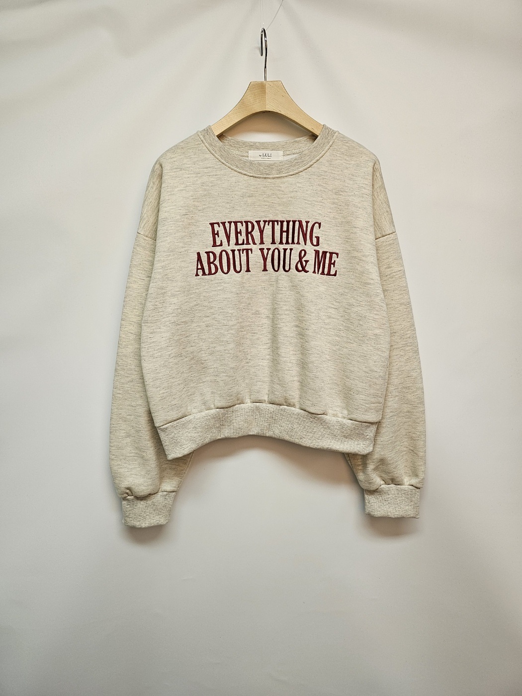 ラウンドネックベーシック長袖刺繍ロゴスウェット | 詳細画像11