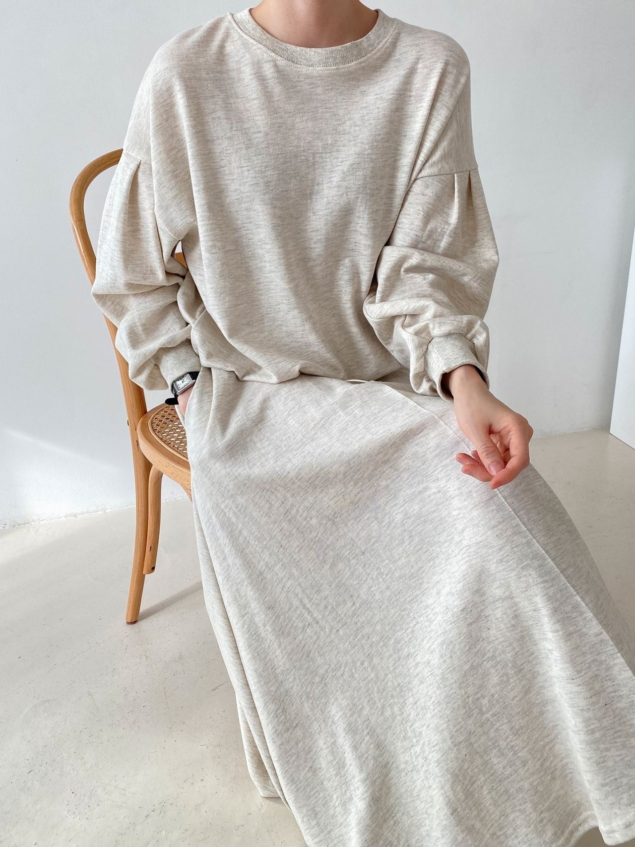 ラウンドネックベーシックウエストゴムロング長袖フレアセットアップスカートスウェットトレーニング | 詳細画像9