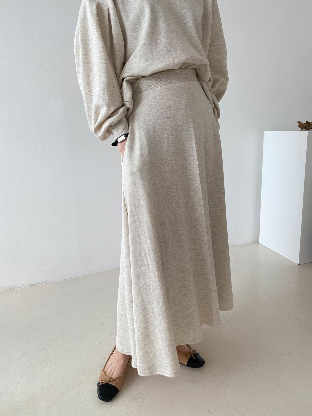 ラウンドネックベーシックウエストゴムロング長袖フレアセットアップスカートスウェットトレーニング | 詳細画像11