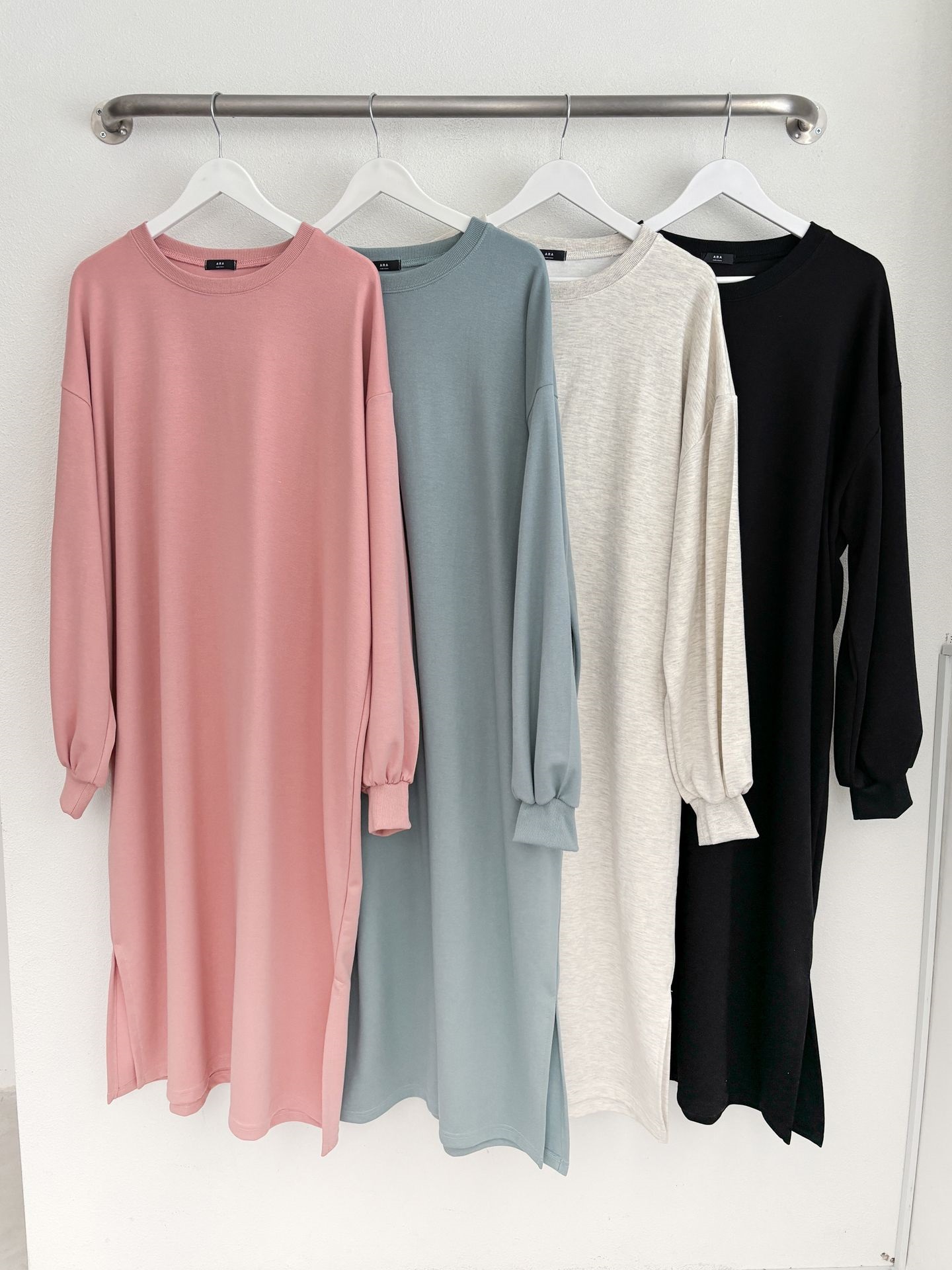 ラウンドネックスリットベーシックボクシールーズ長袖ワンピース | 詳細画像2