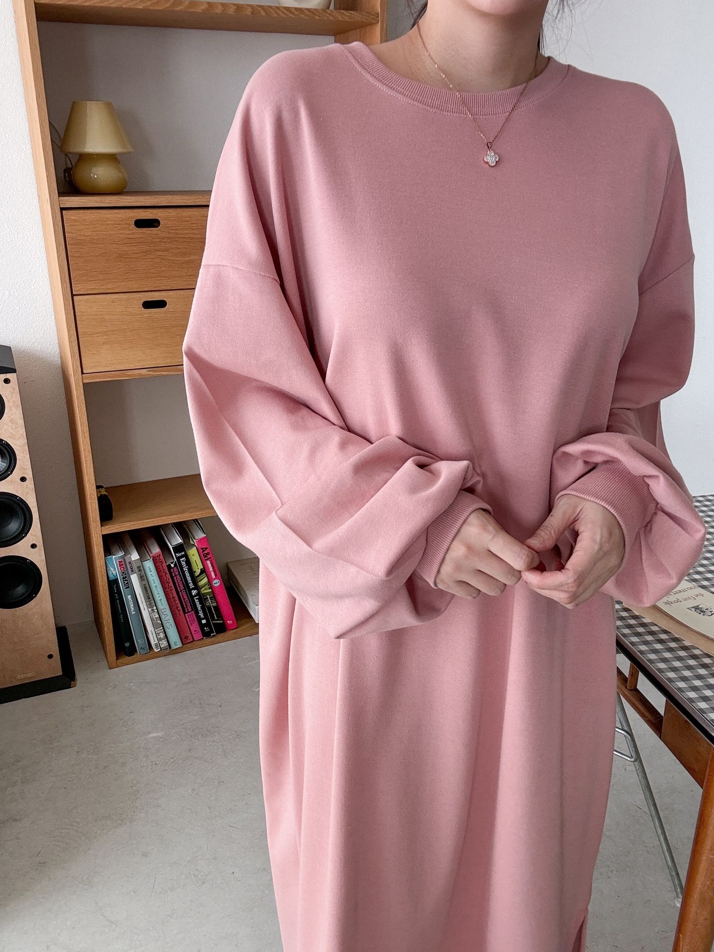 ラウンドネックスリットベーシックボクシールーズ長袖ワンピース | 詳細画像11