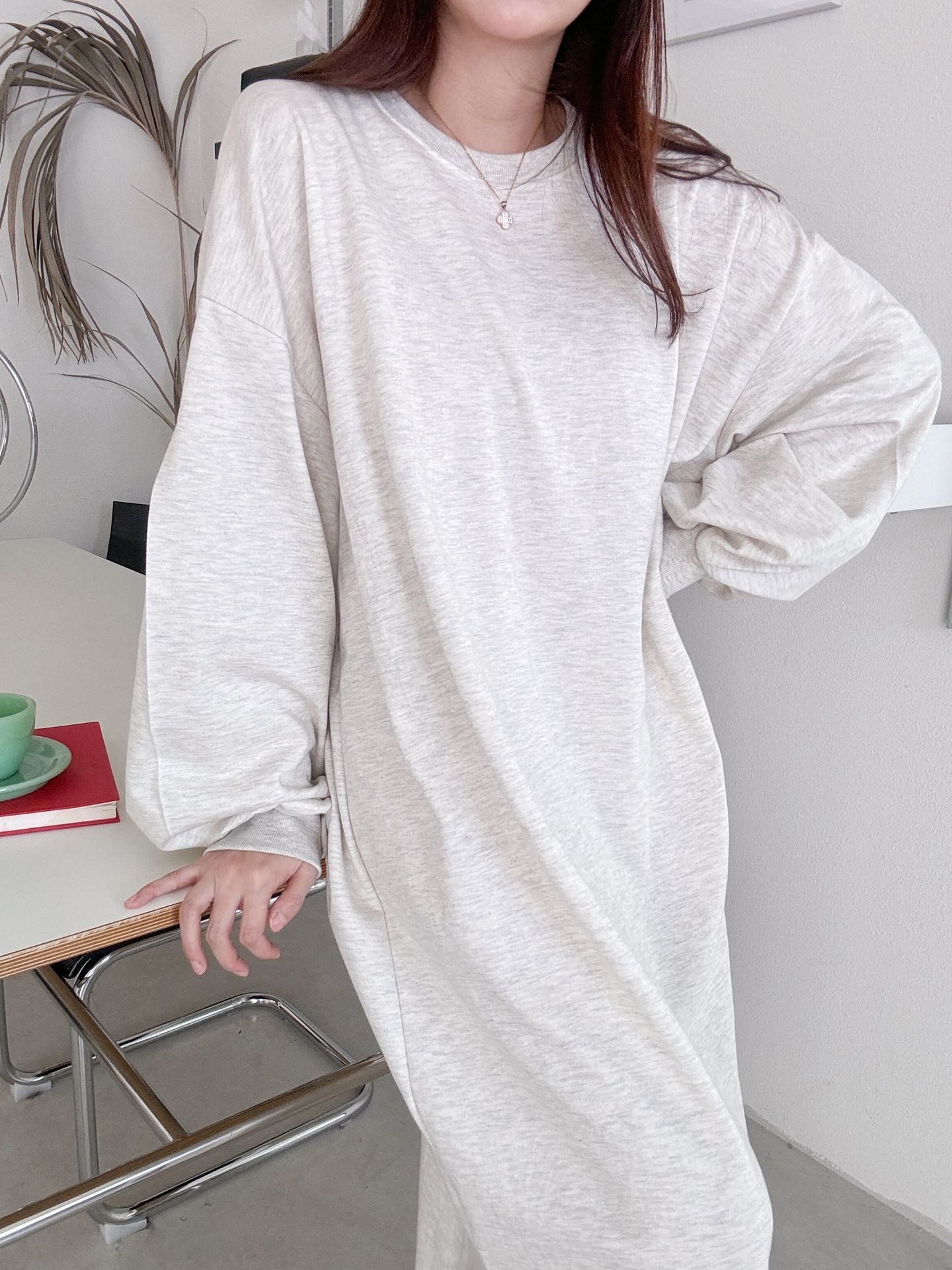 ラウンドネックスリットベーシックボクシールーズ長袖ワンピース | 詳細画像6