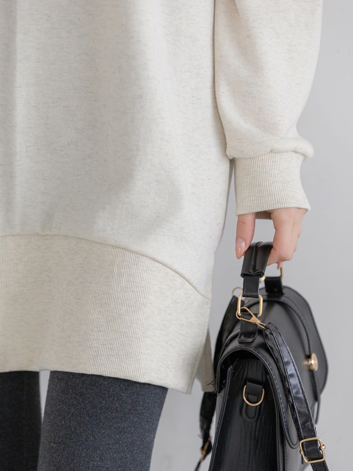 コットンラウンドネックスリットベーシック長袖ミディワンピース | 詳細画像5