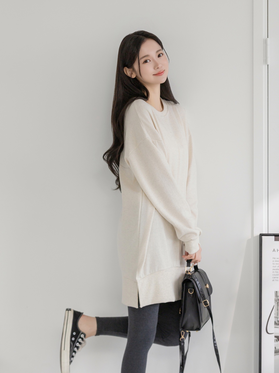 コットンラウンドネックスリットベーシック長袖ミディワンピース | 詳細画像7