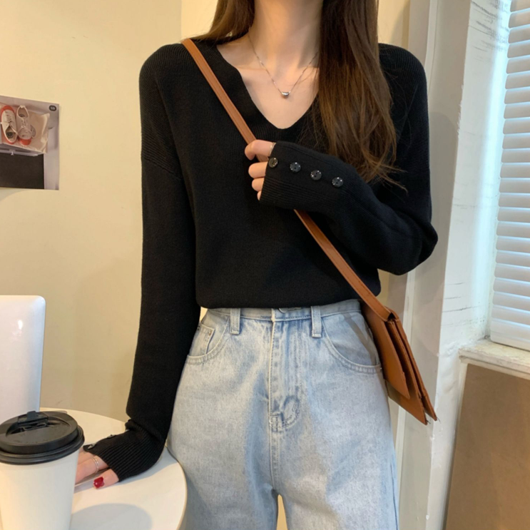 Vネック長袖ボタンスリーブニット | 詳細画像8