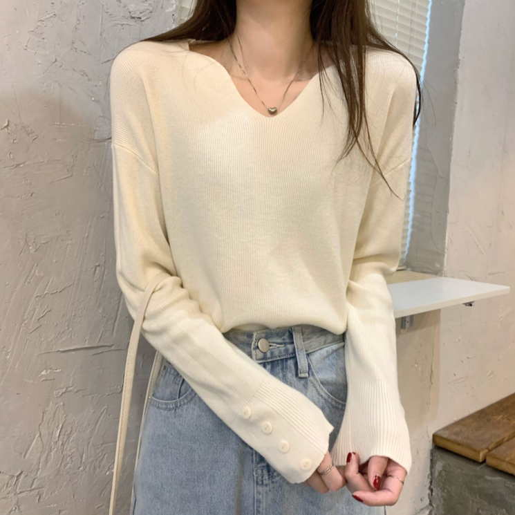 Vネック長袖ボタンスリーブニット | 詳細画像15