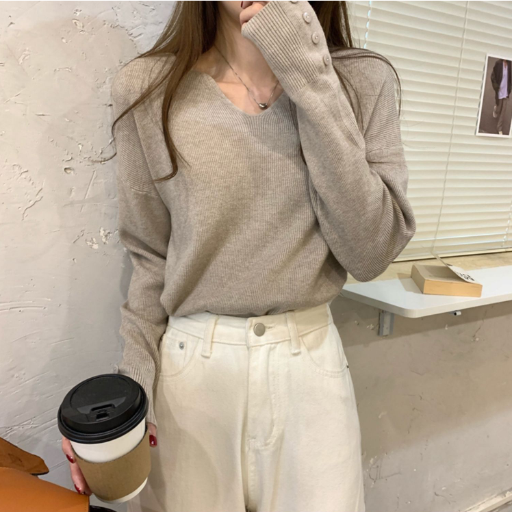 Vネック長袖ボタンスリーブニット | 詳細画像18