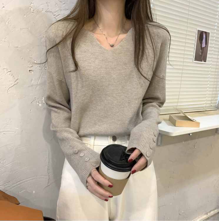 Vネック長袖ボタンスリーブニット | 詳細画像20