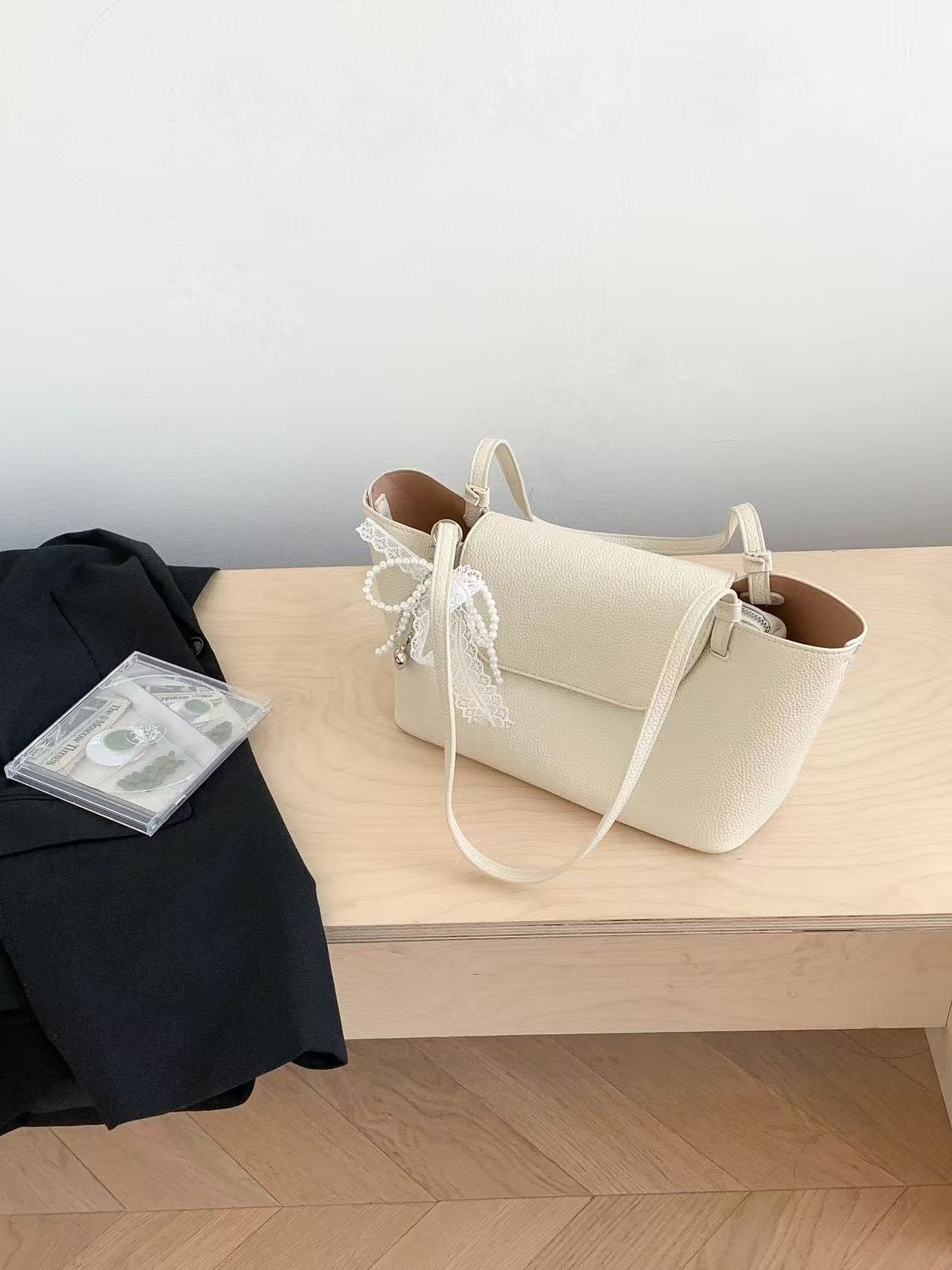 レザー調ベーシックショルダーバッグキーリングセット | 詳細画像3