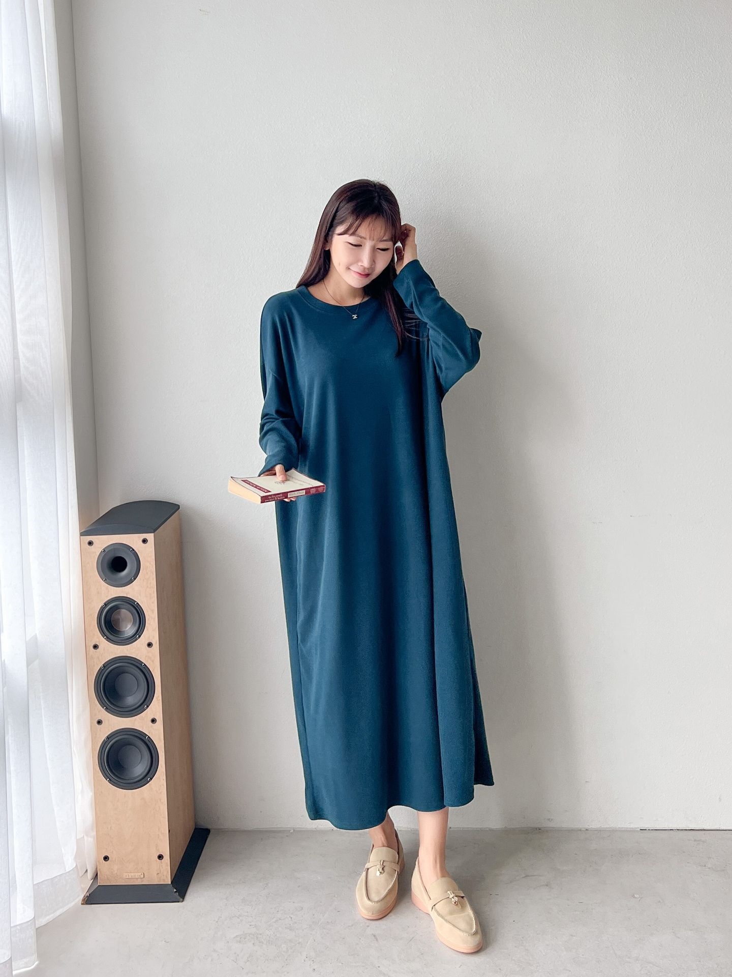 ラウンドネックボクシーロング長袖無地ワンピース | 詳細画像12