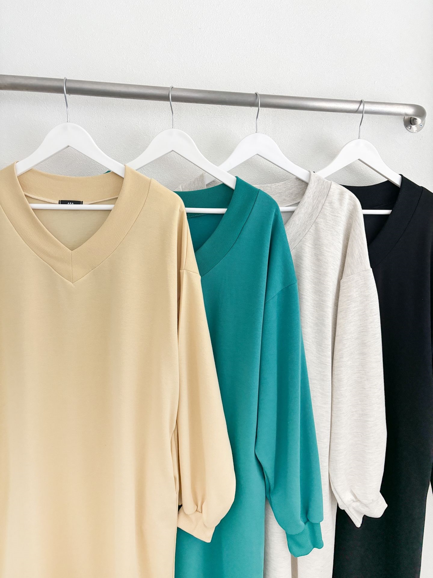 Vネックスリットポケット長袖無地ワンピース | 詳細画像13