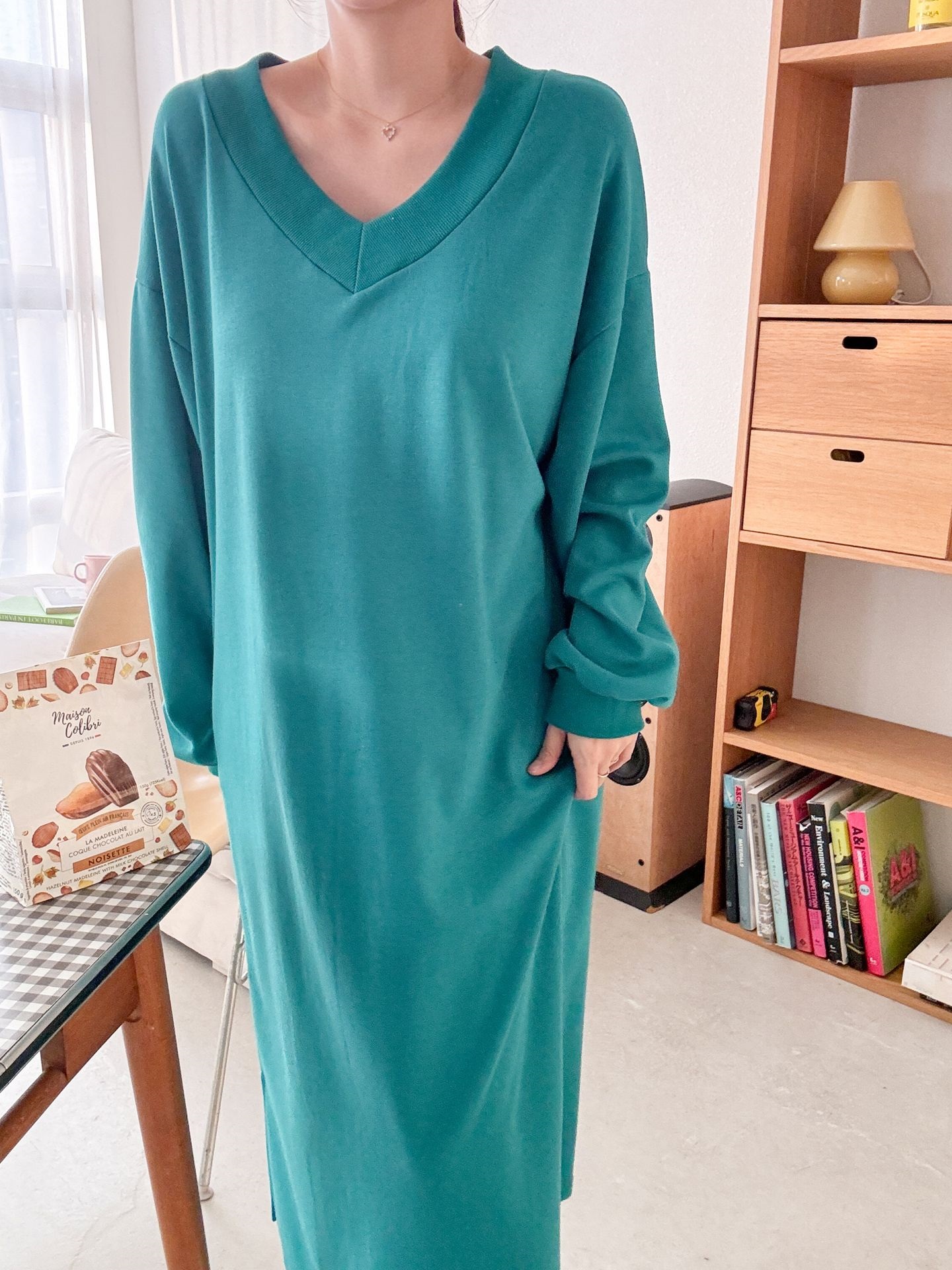 Vネックスリットポケット長袖無地ワンピース | 詳細画像19