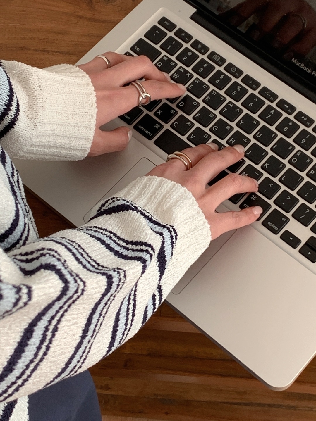 ブークレアクリルボートネックルーズ長袖ボーダーニット | 詳細画像7