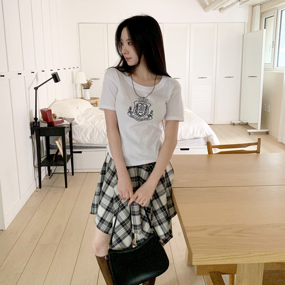 ラウンドネックベーシック半袖刺繍Tシャツ | 詳細画像6