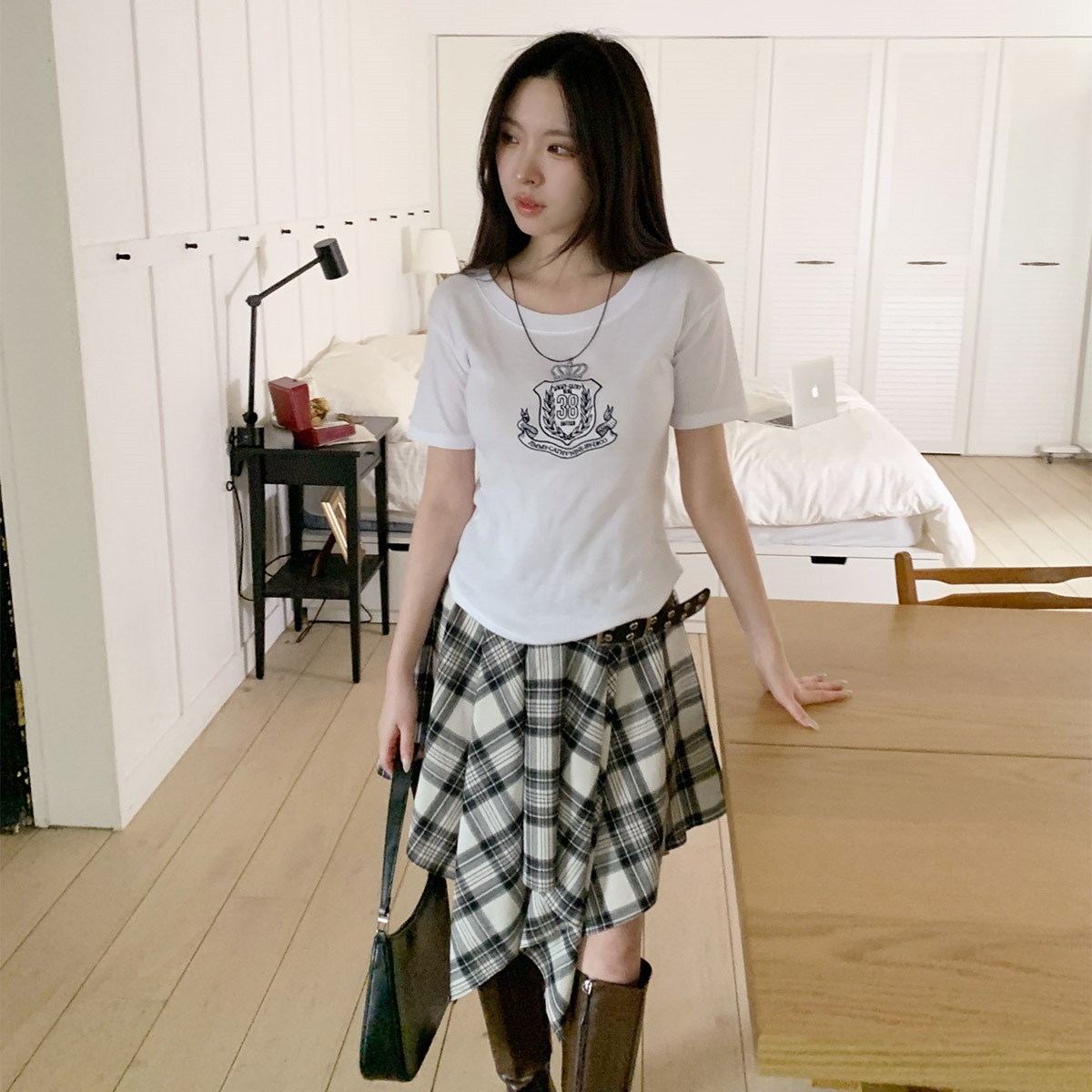 ラウンドネックベーシック半袖刺繍Tシャツ | 詳細画像8