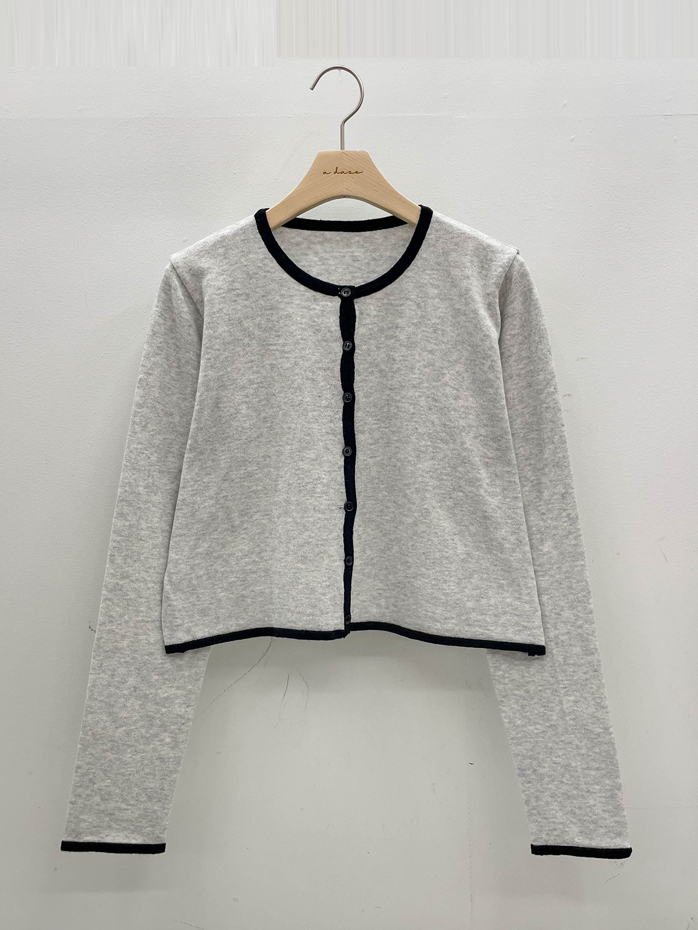 ボタンラウンドネッククロップドルーズ長袖配色ラインカーディガン | 詳細画像12