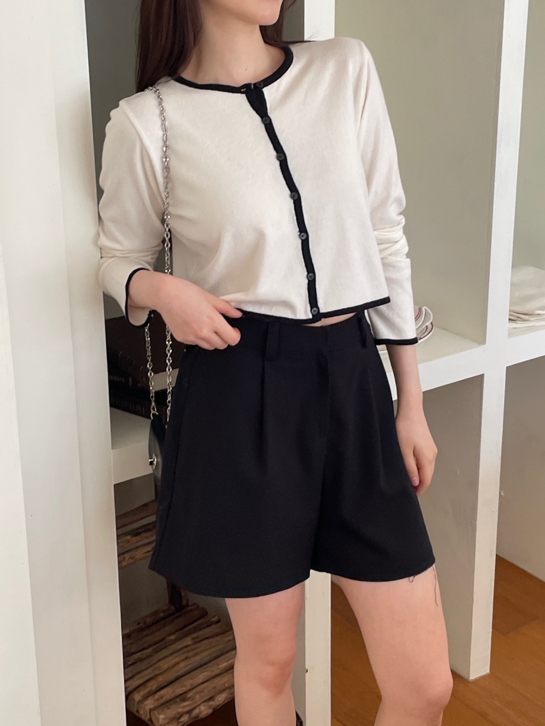 ボタンラウンドネッククロップドルーズ長袖配色ラインカーディガン | 詳細画像3