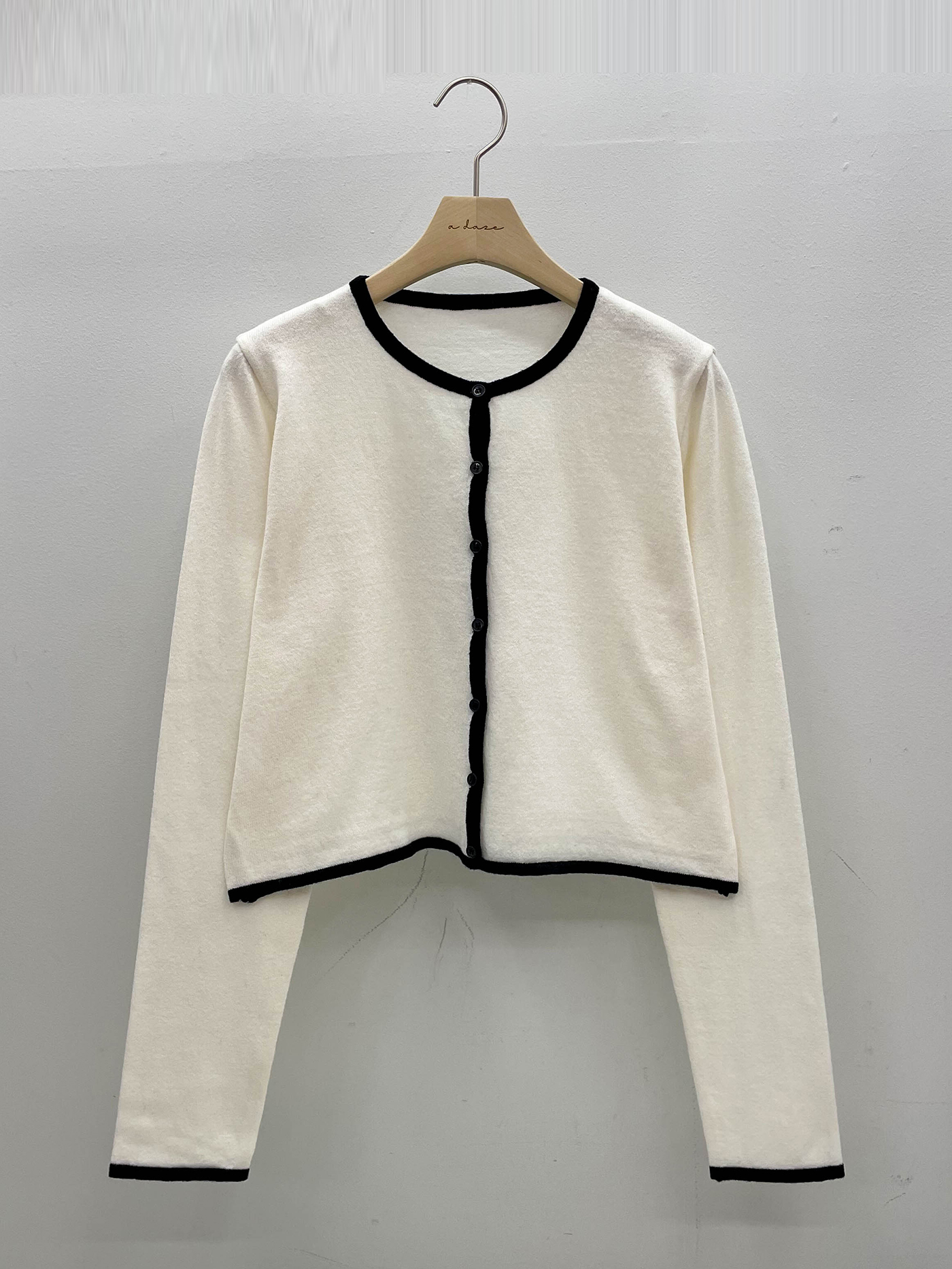 ボタンラウンドネッククロップドルーズ長袖配色ラインカーディガン | 詳細画像11