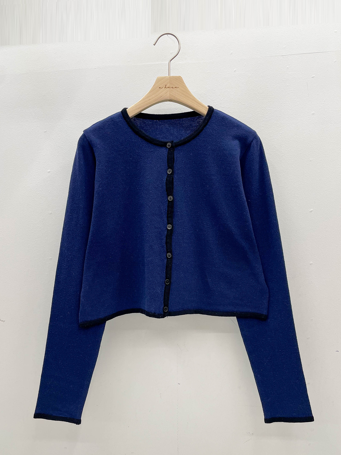 ボタンラウンドネッククロップドルーズ長袖配色ラインカーディガン | 詳細画像13