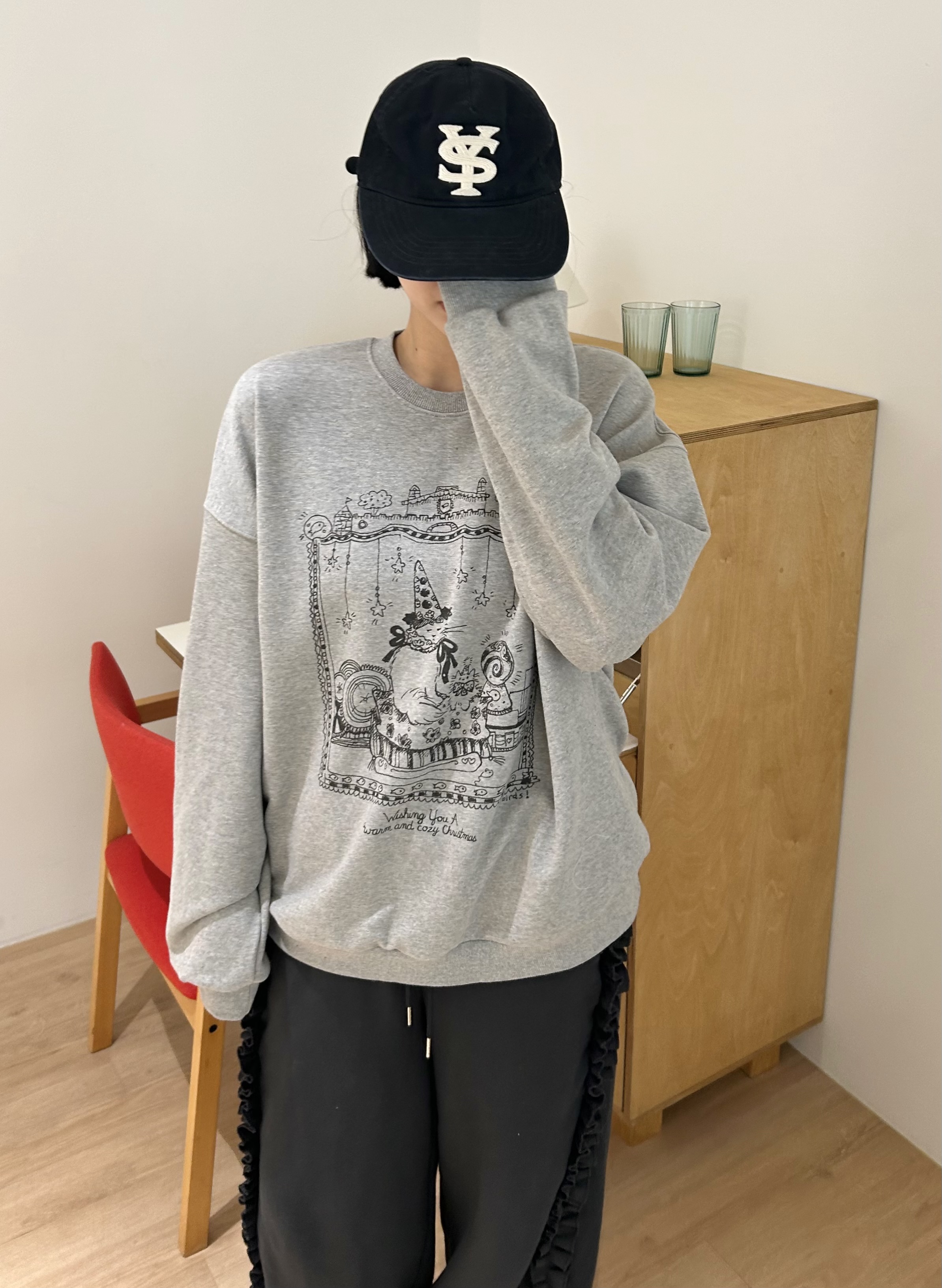 ラウンドネックオーバーサイズルーズ長袖ハーフドロップショルダープリントスウェット | 詳細画像10