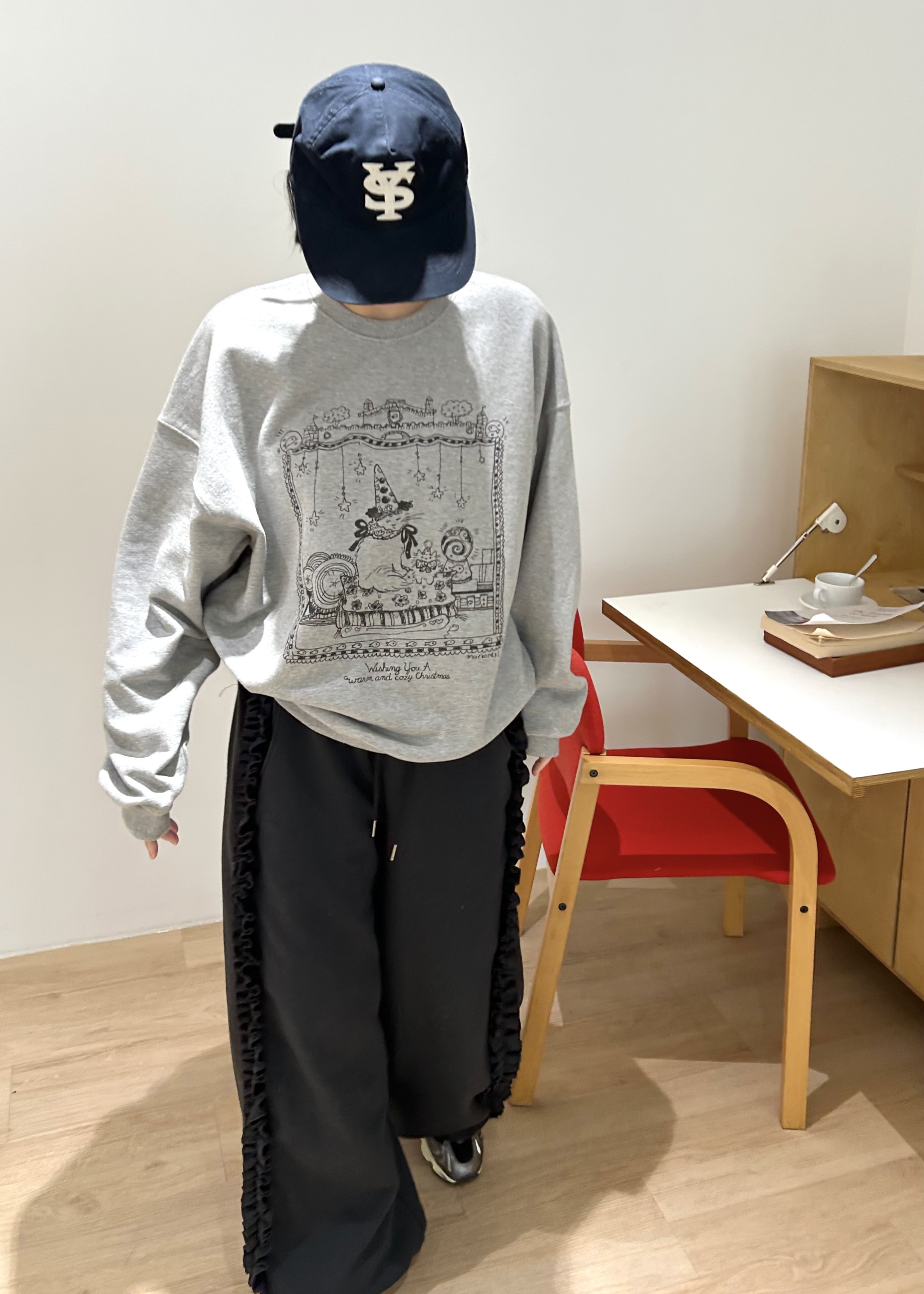 ラウンドネックオーバーサイズルーズ長袖ハーフドロップショルダープリントスウェット | 詳細画像11