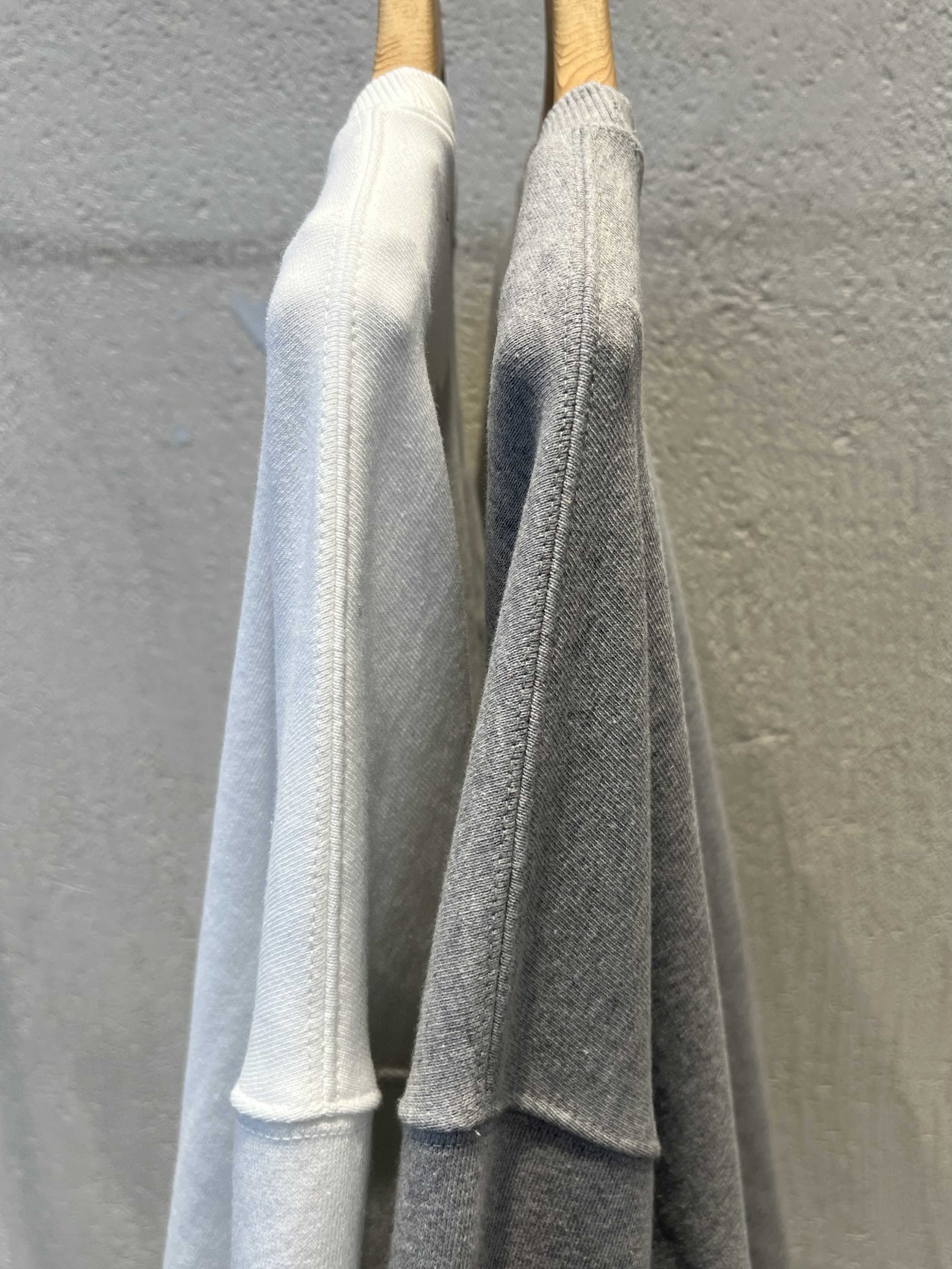 ラウンドネックオーバーサイズルーズ長袖ハーフドロップショルダープリントスウェット | 詳細画像15