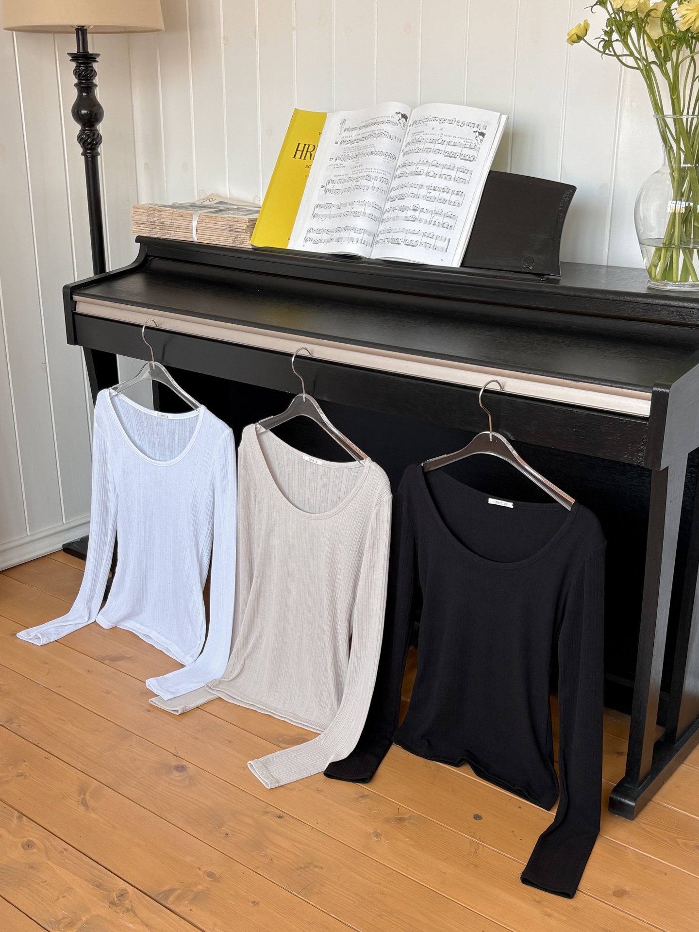 リブUネックベーシックスリム長袖Tシャツ | 詳細画像14