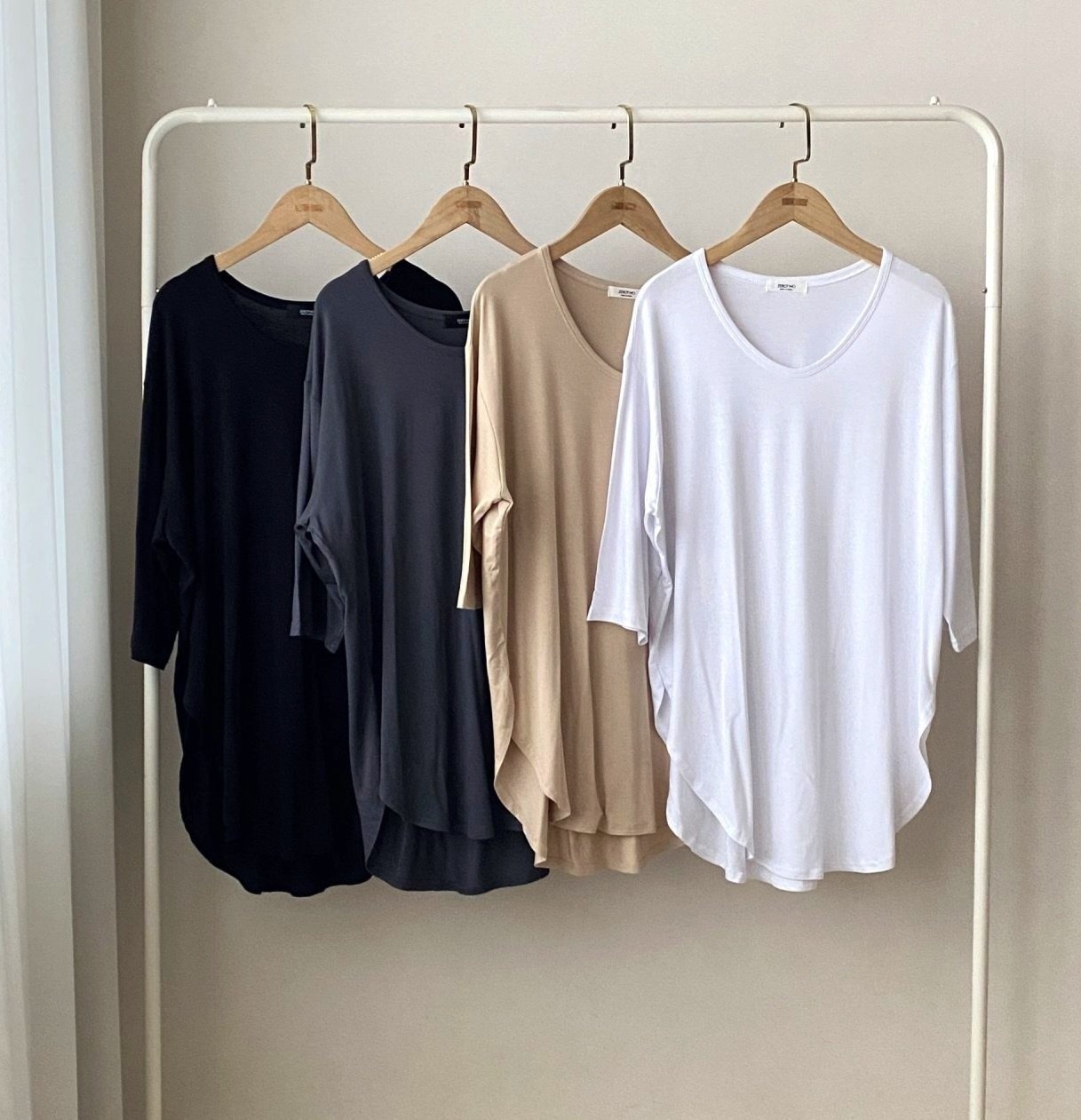 Uネックスリットベーシックルーズ半袖Tシャツ | 詳細画像2