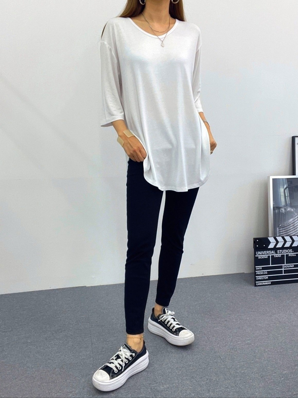 Uネックスリットベーシックルーズ半袖Tシャツ | 詳細画像11