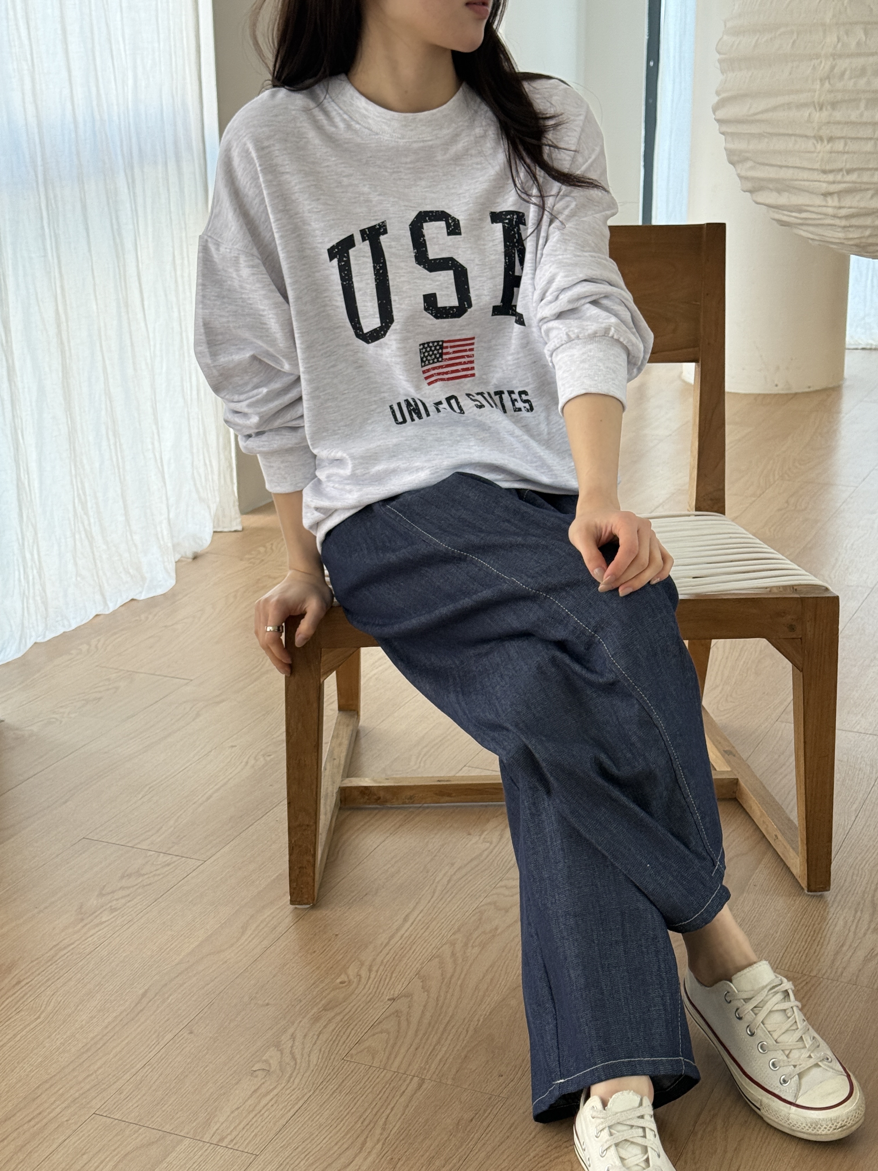 ラウンドネックベーシックルーズ長袖ロゴスウェット | 詳細画像2