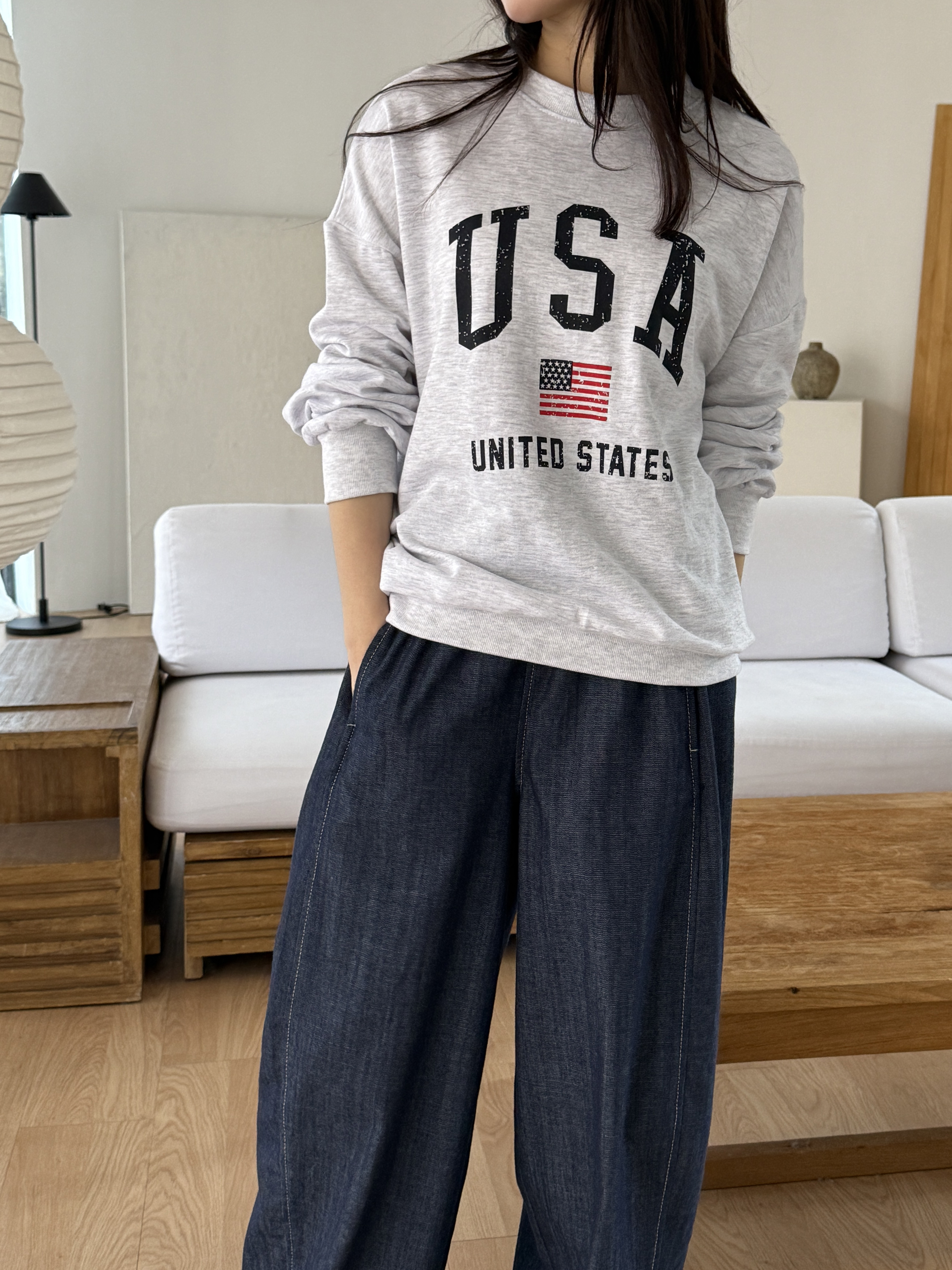 ラウンドネックベーシックルーズ長袖ロゴスウェット | 詳細画像8