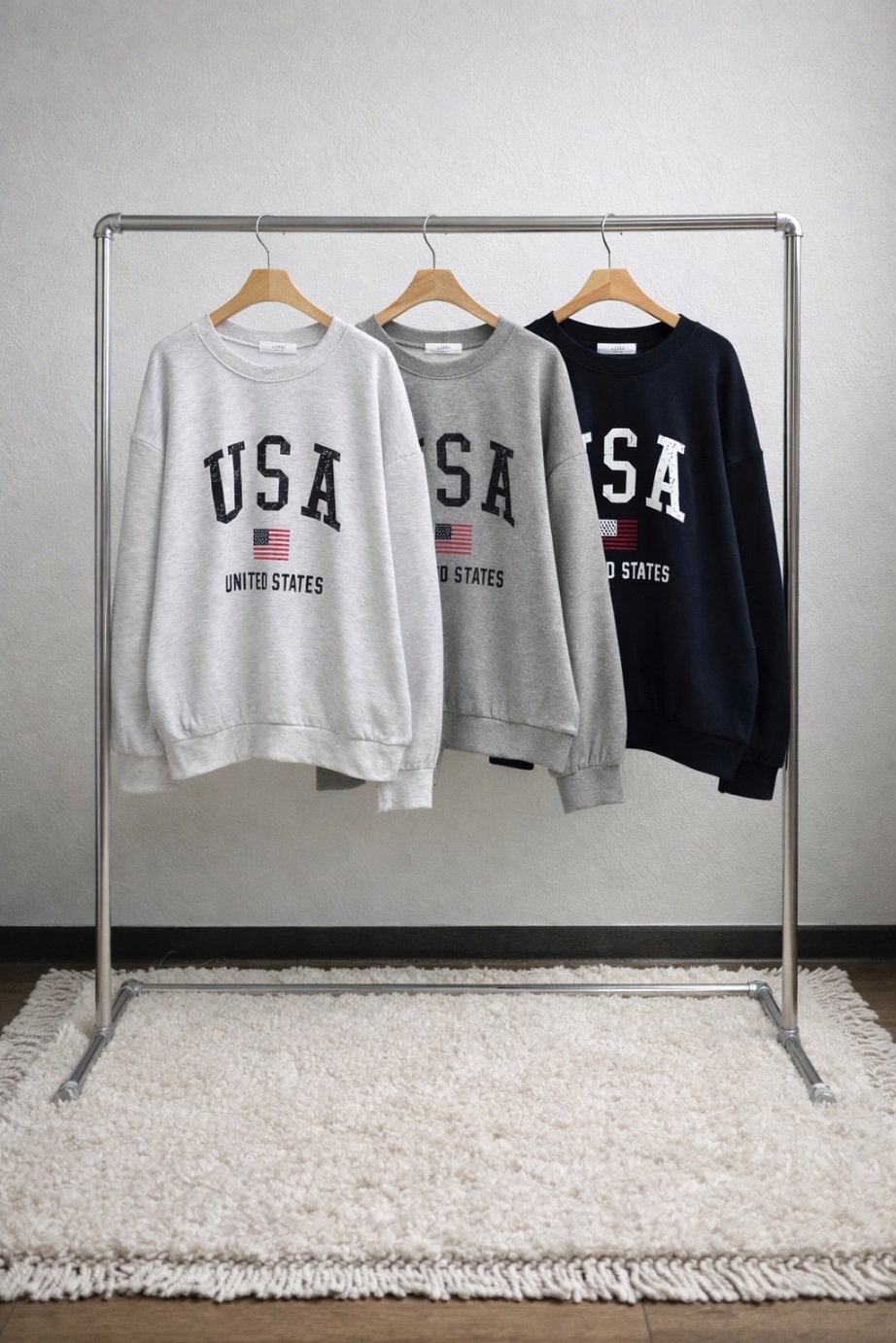 ラウンドネックベーシックルーズ長袖ロゴスウェット | 詳細画像10