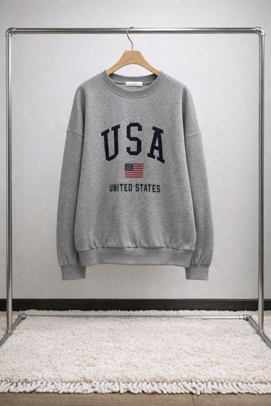 ラウンドネックベーシックルーズ長袖ロゴスウェット | 詳細画像11