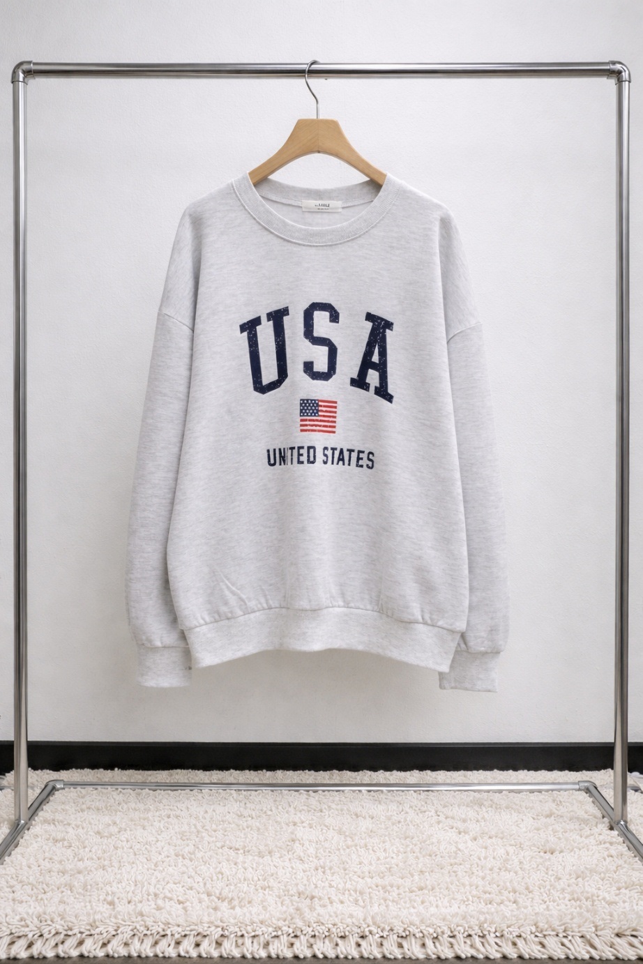 ラウンドネックベーシックルーズ長袖ロゴスウェット | 詳細画像12