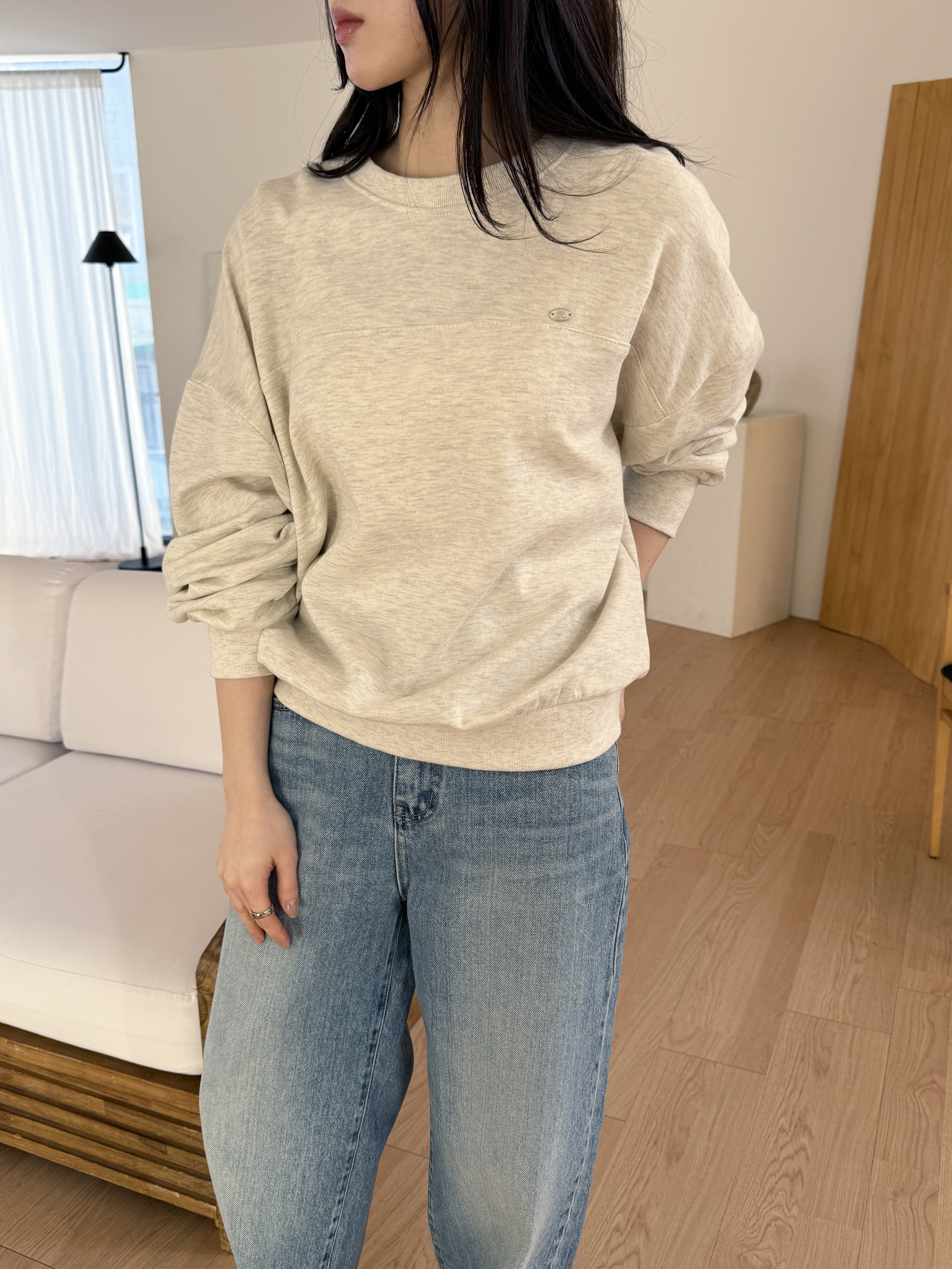 ラウンドネックベーシック長袖ペンダントスウェット | 詳細画像5