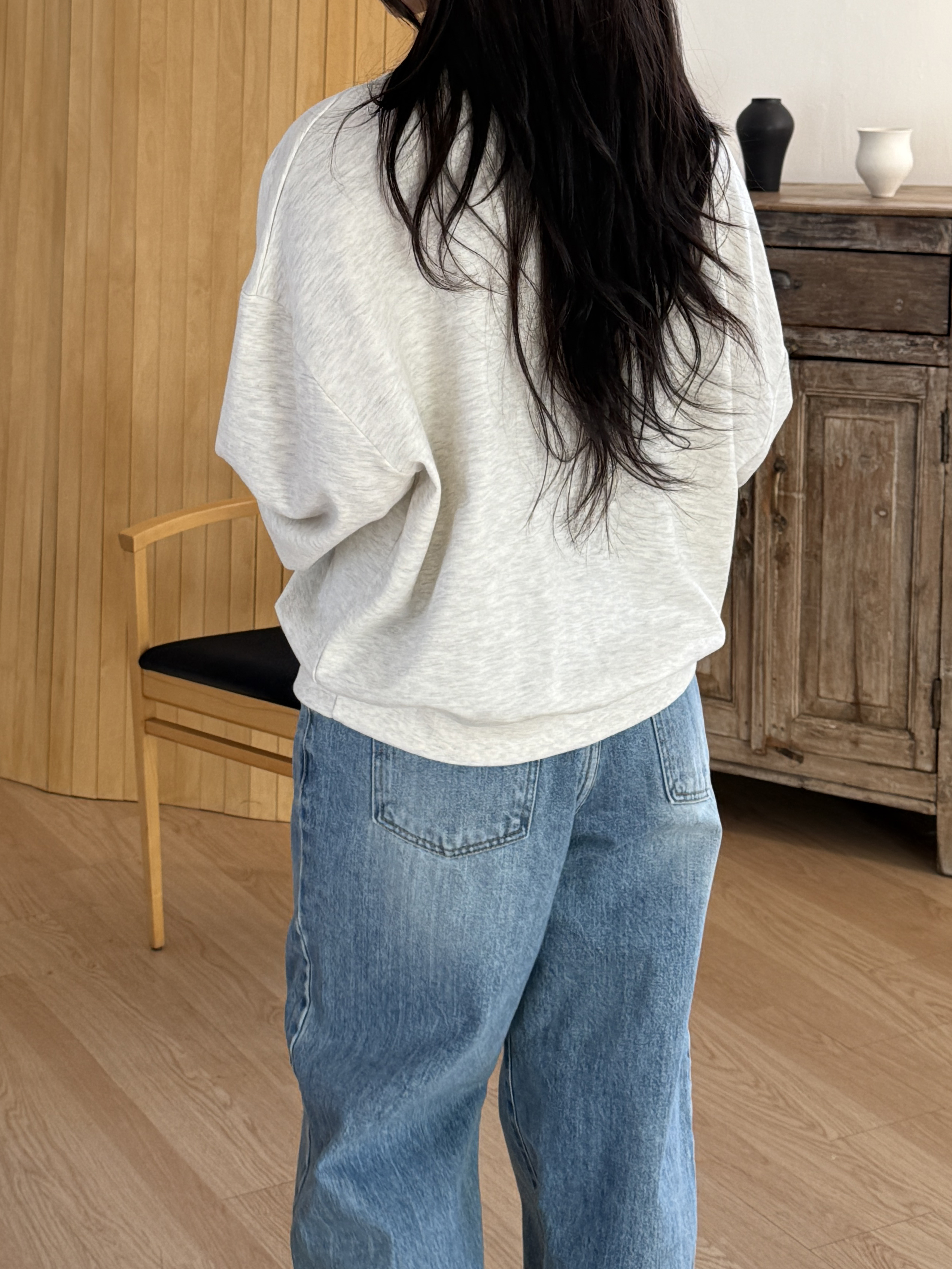 ラウンドネックベーシック長袖ペンダントスウェット | 詳細画像10