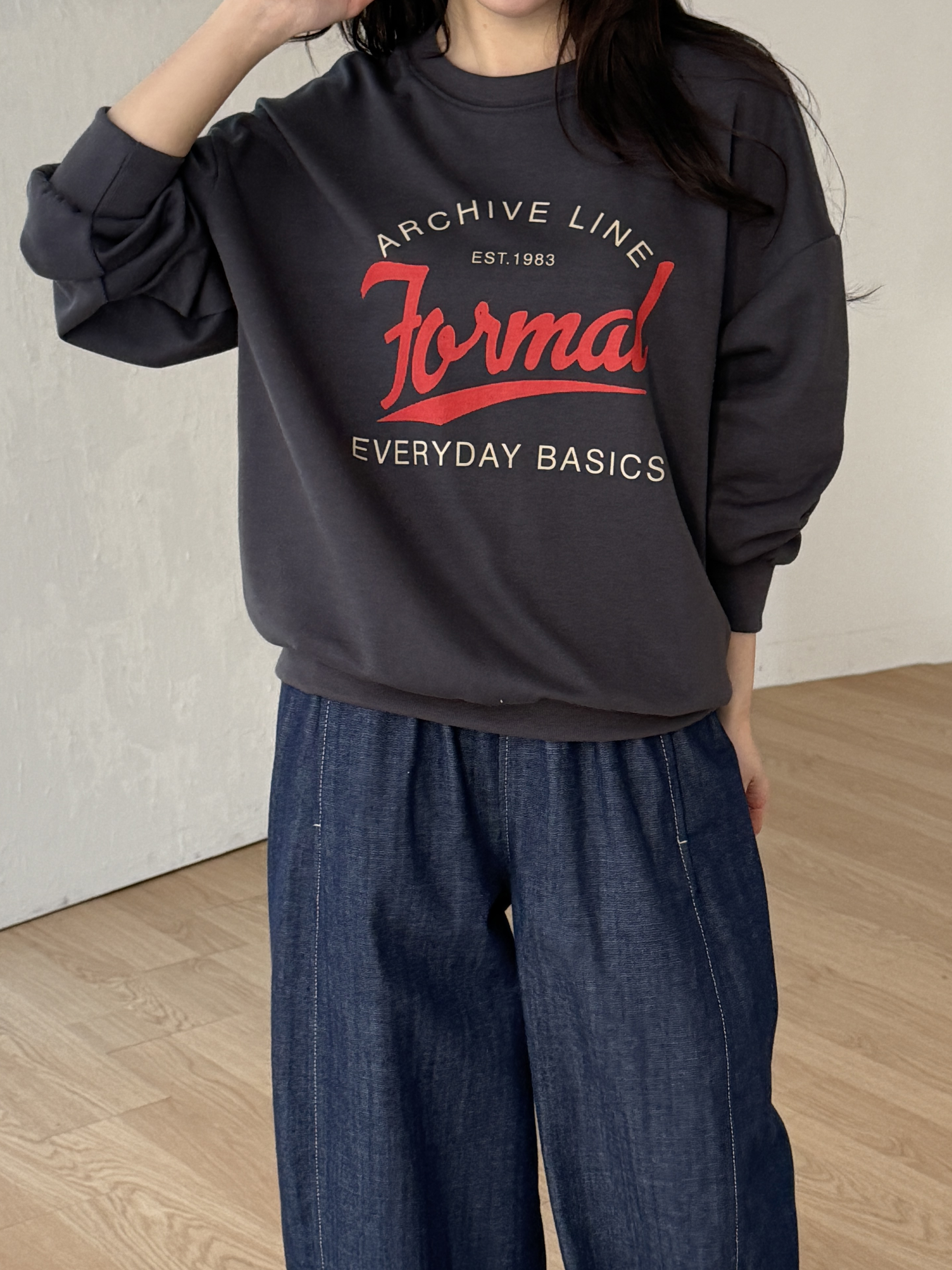 ラウンドネックルーズ長袖ロゴスウェット | 詳細画像6