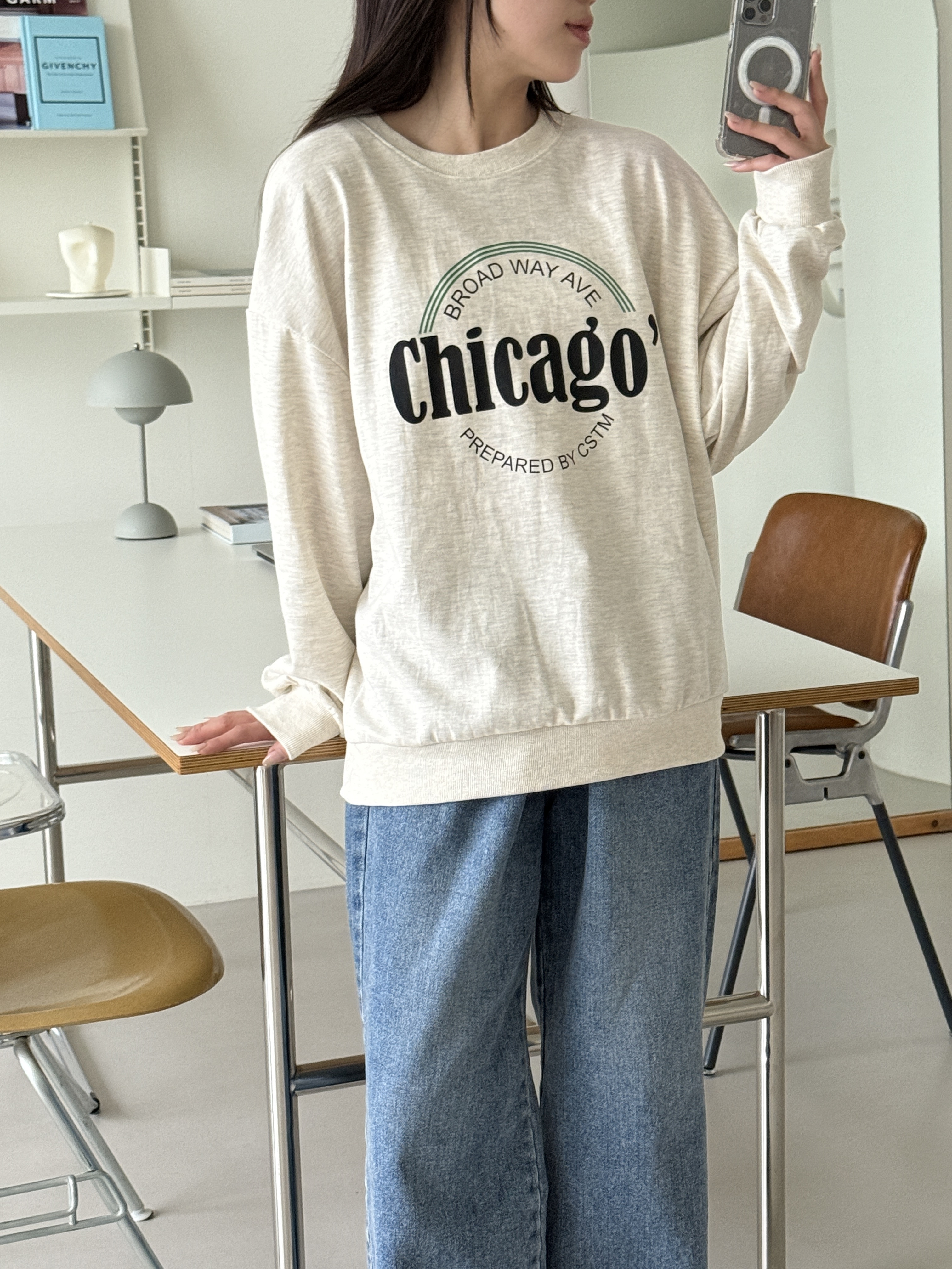 ラウンドネックルーズ長袖ロゴスウェット | 詳細画像5