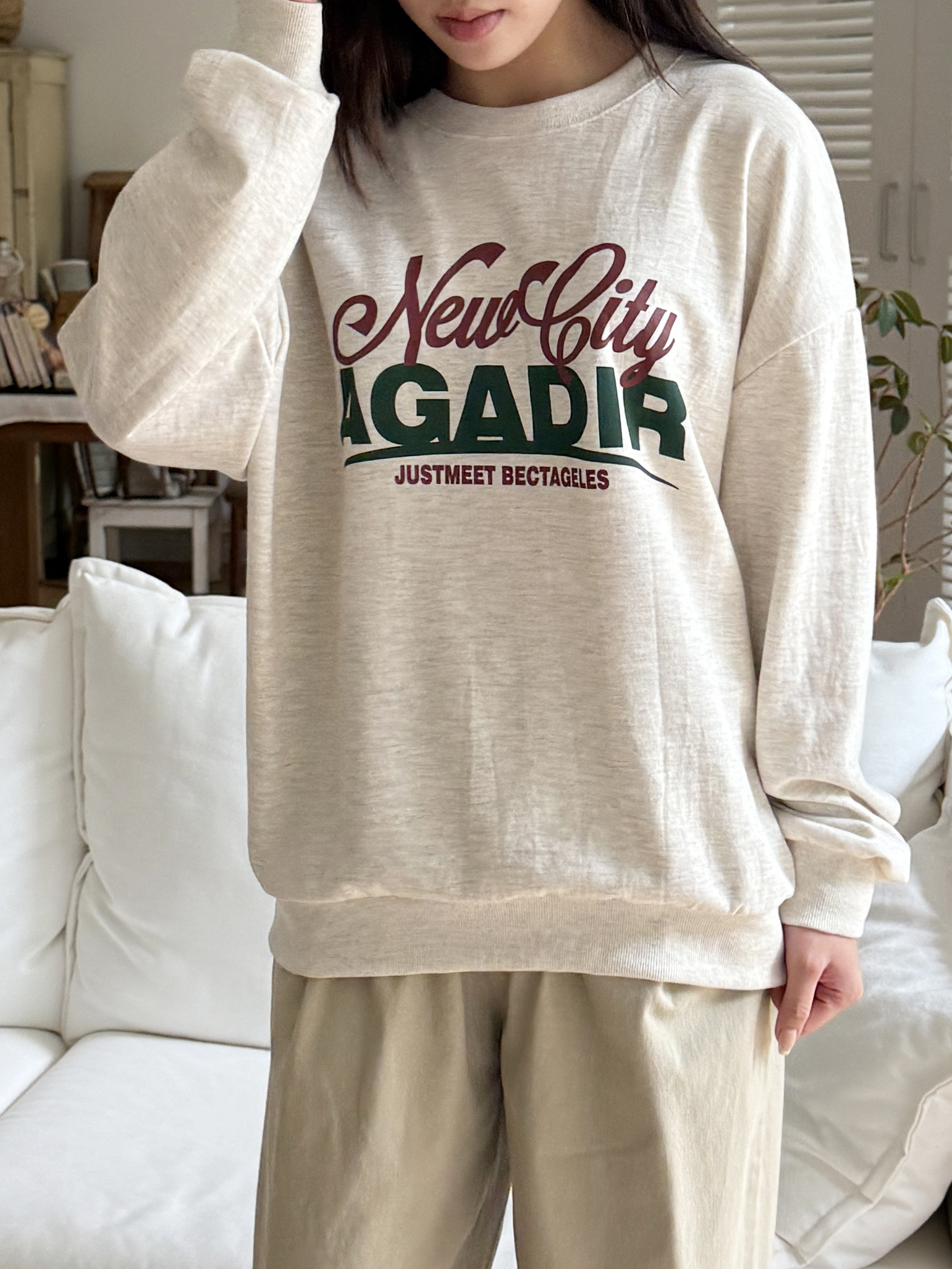 ラウンドネックベーシック長袖ロゴスウェット | 詳細画像4