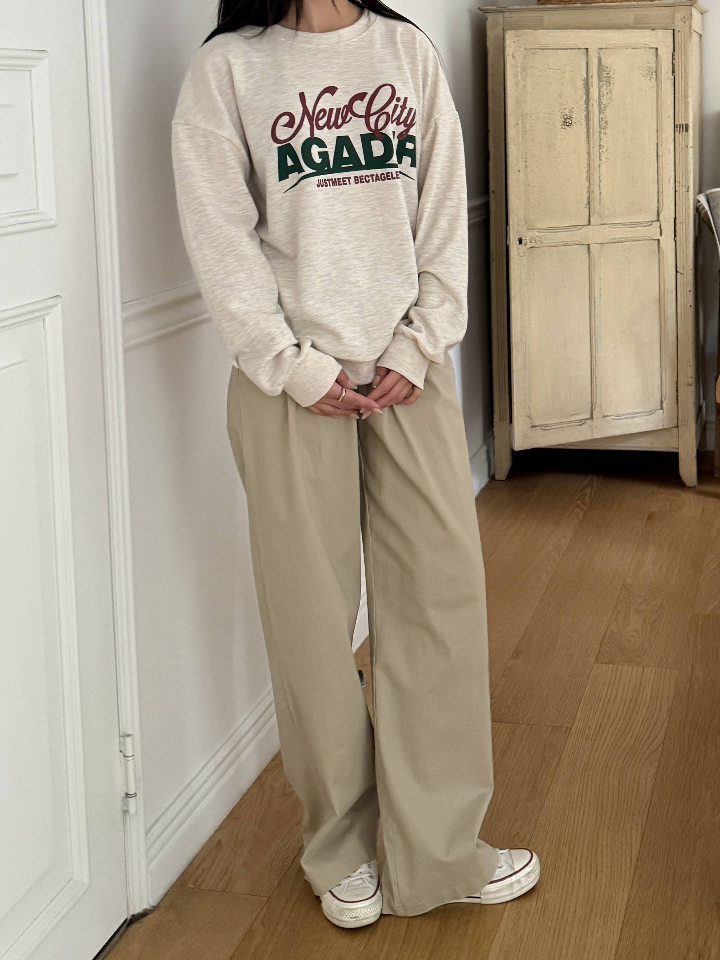 ラウンドネックベーシック長袖ロゴスウェット | 詳細画像9