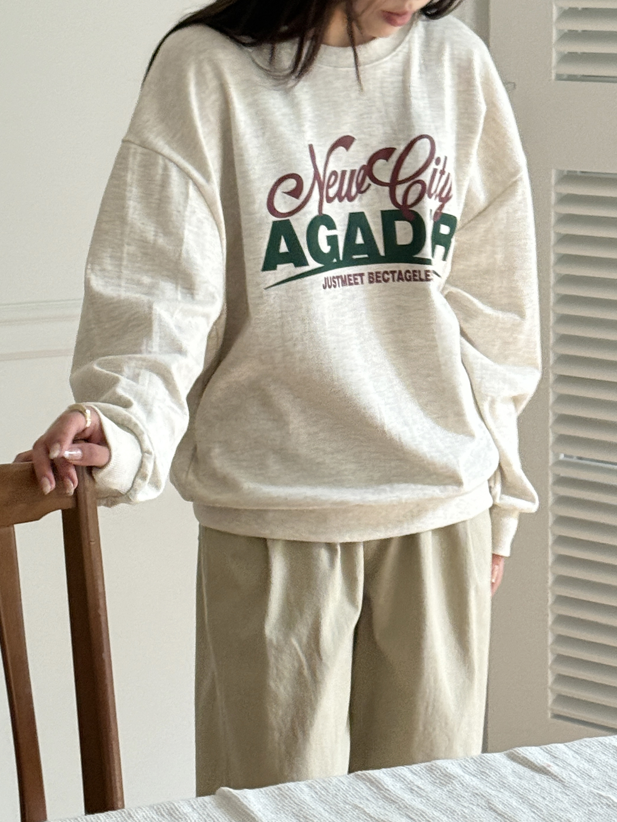 ラウンドネックベーシック長袖ロゴスウェット | 詳細画像10