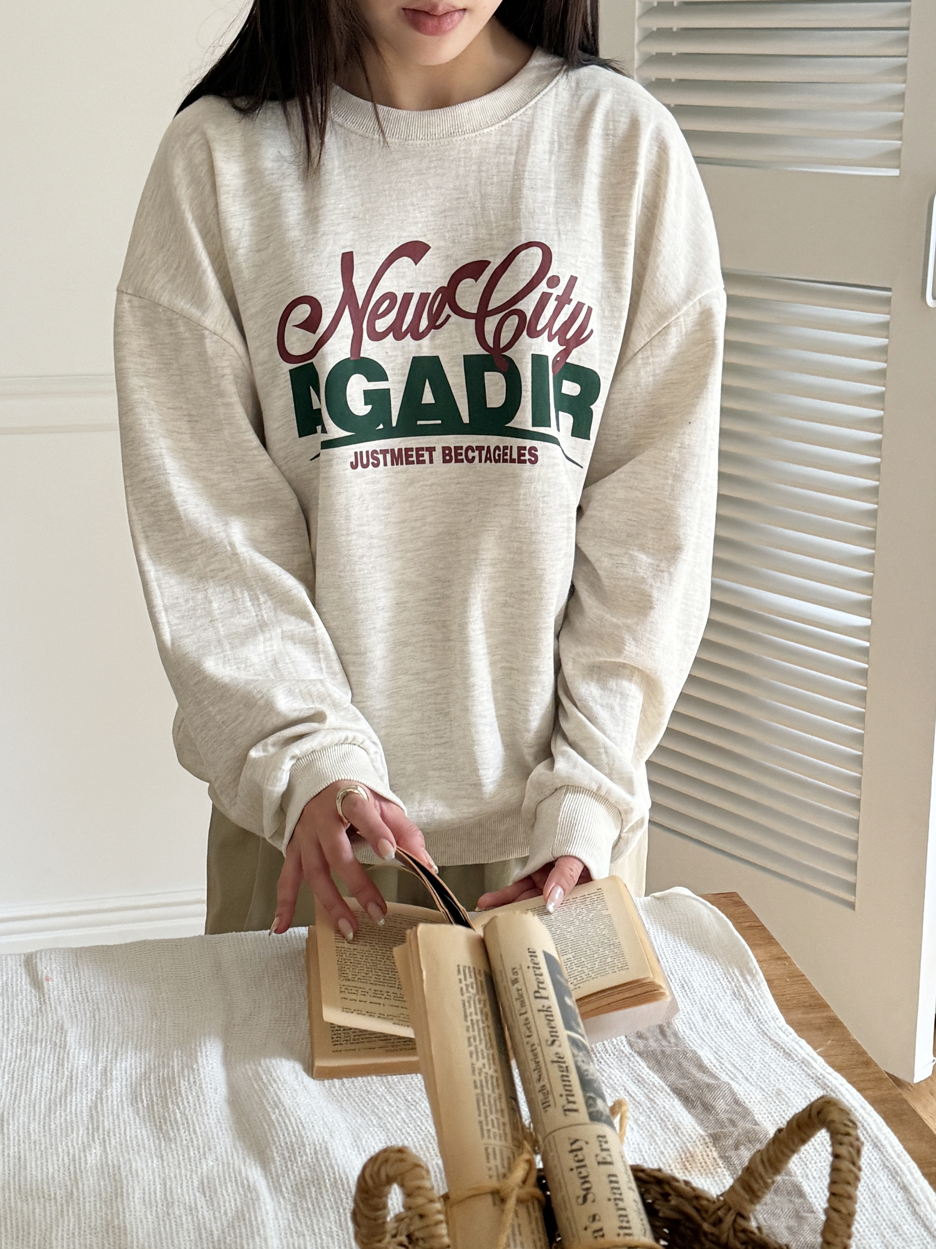 ラウンドネックベーシック長袖ロゴスウェット | 詳細画像11